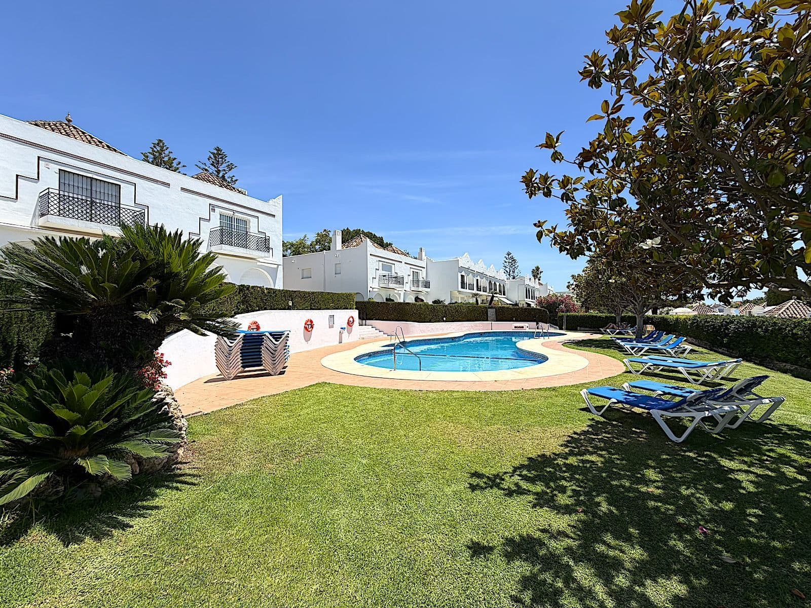 Semi-Detached House in Aloha, Nueva Andalucía