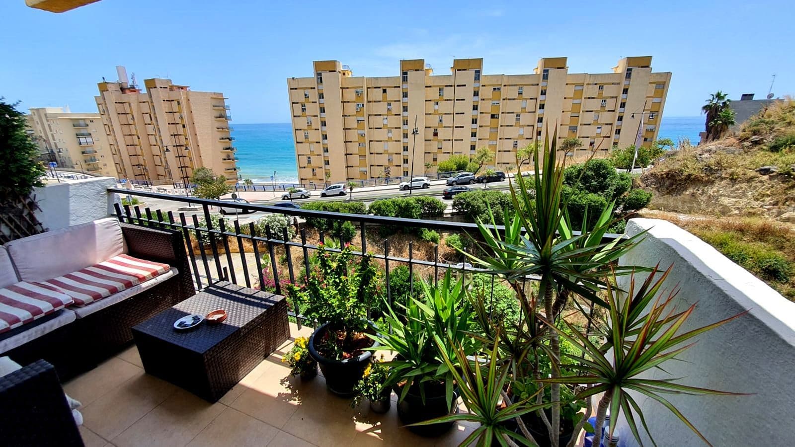 Middle Floor Apartment in Carvajal, Fuengirola