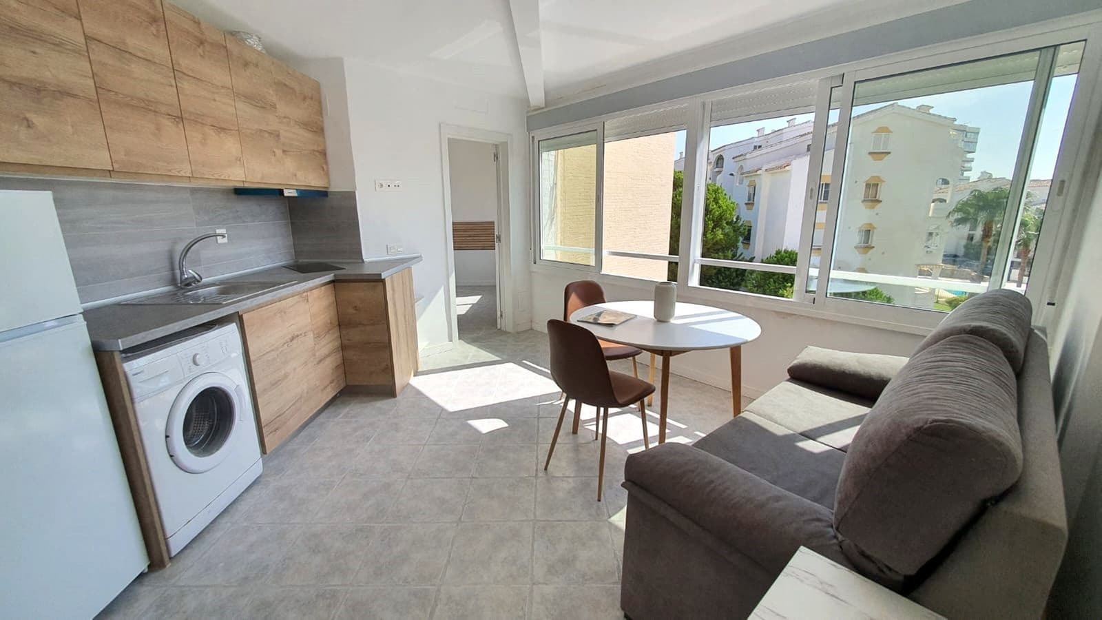 Middle Floor Apartment in Torreblanca, Fuengirola