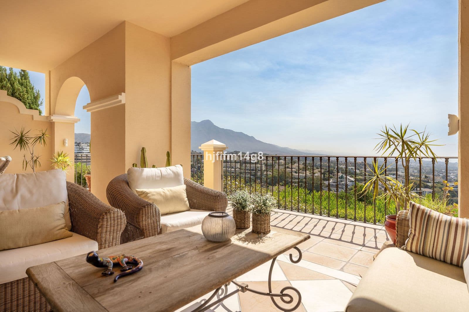 Ground Floor Apartment in Benahavís, Benahavís