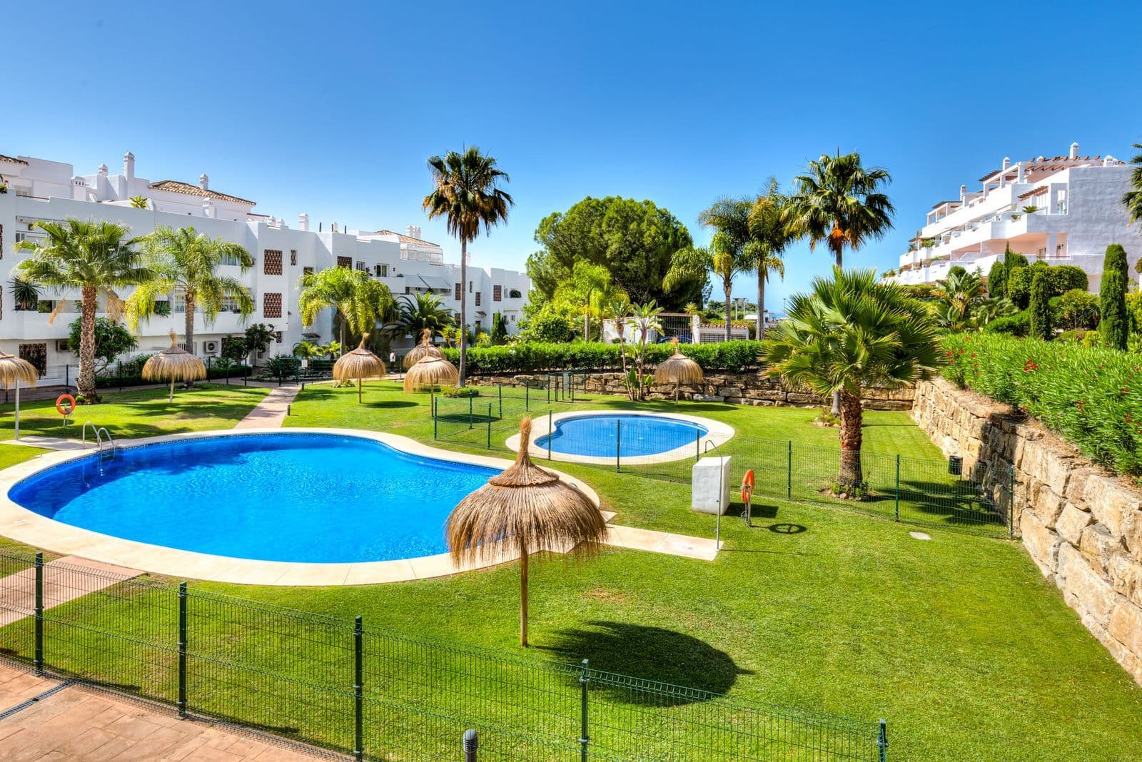 Middle Floor Apartment in Estepona, Estepona