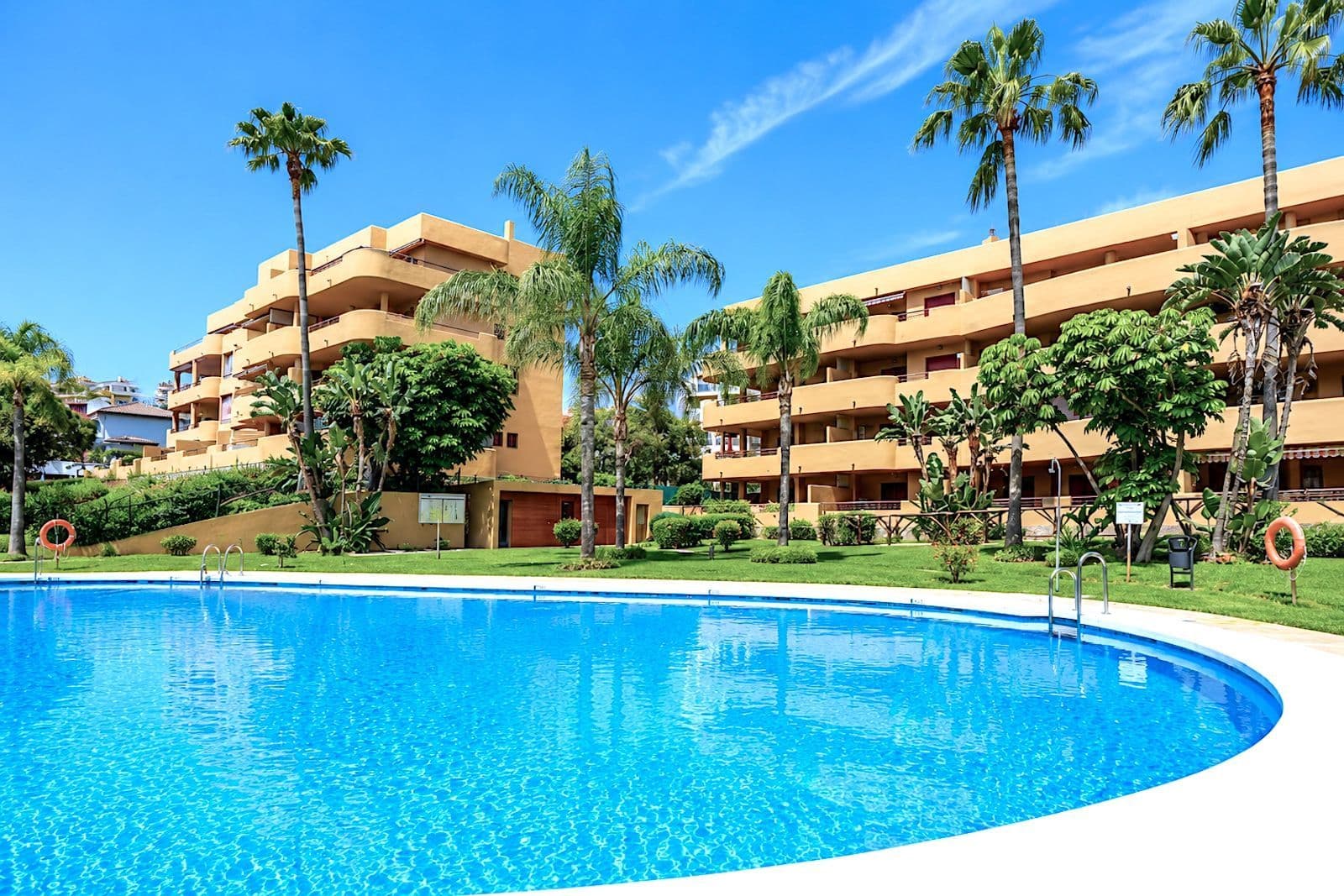 Middle Floor Apartment in La Cala de Mijas, Mijas