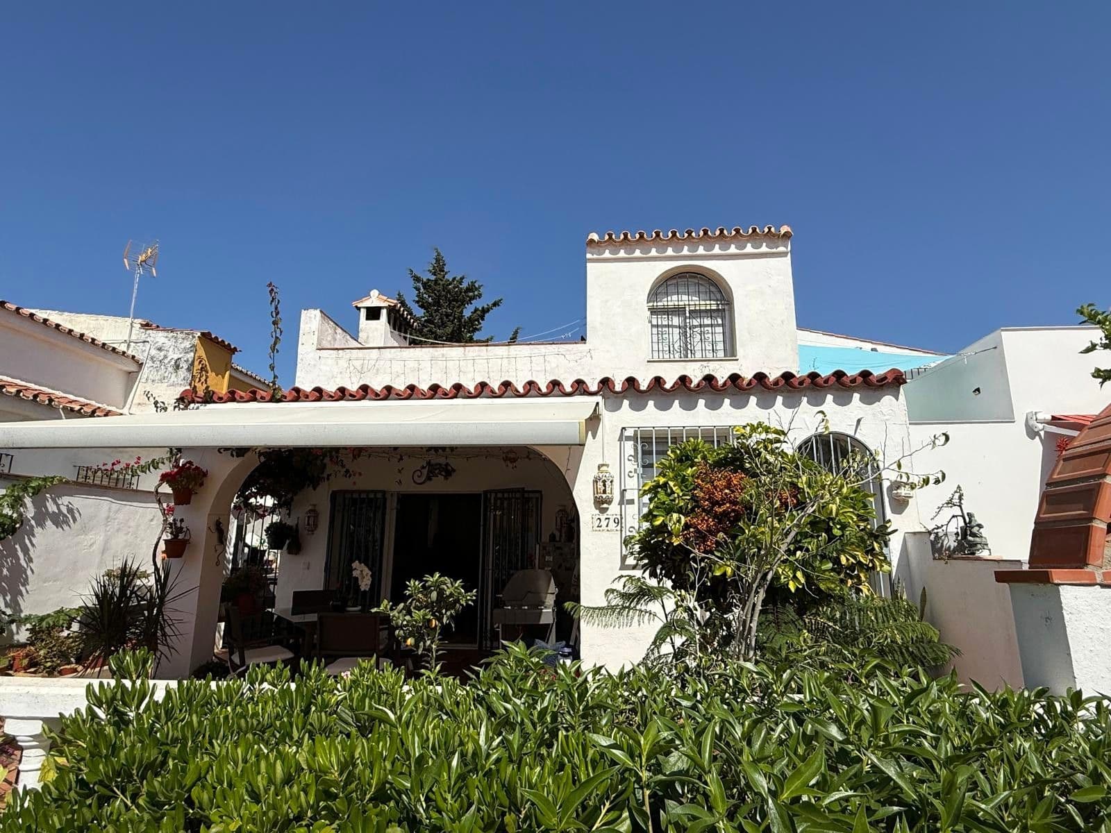 Semi-Detached House in Manilva, Manilva