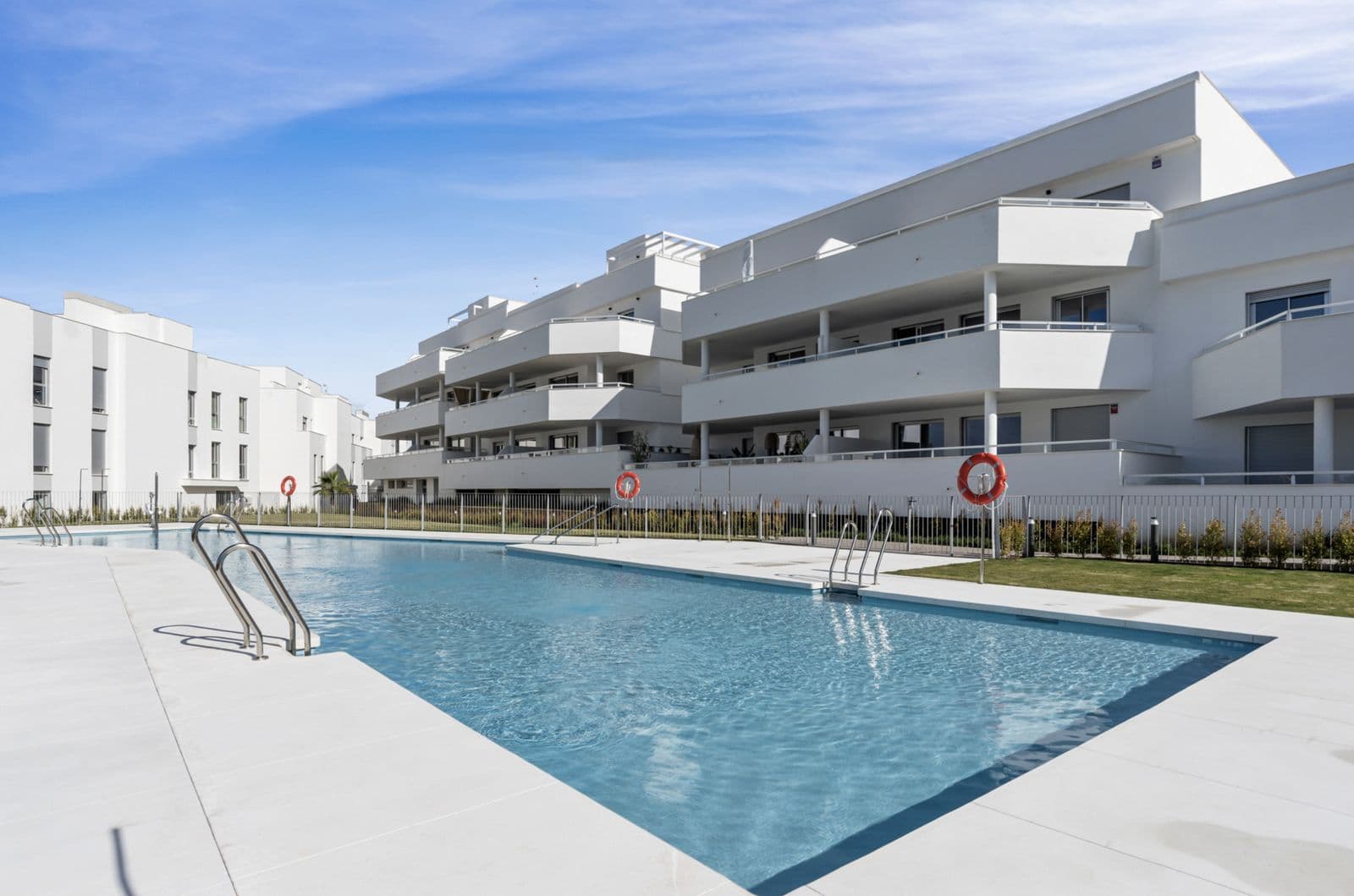 Middle Floor Apartment in Cancelada, Estepona