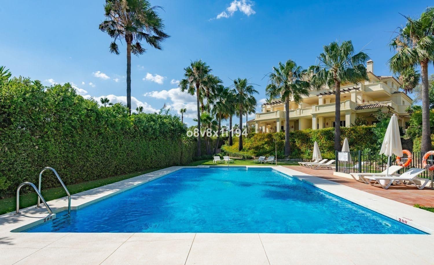 Middle Floor Apartment in Casares, Casares Costa, Casares