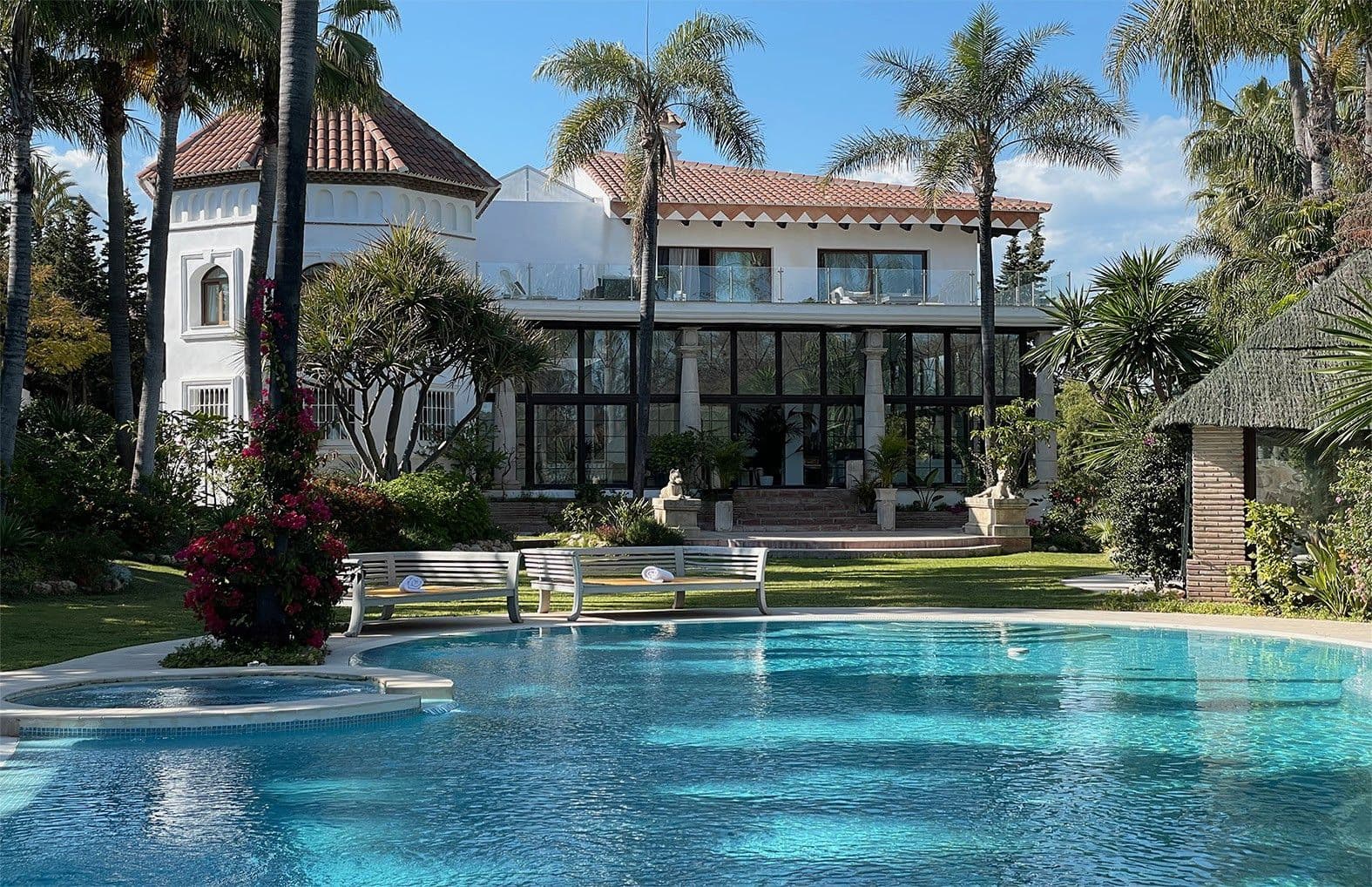 Detached Villa in Nueva Andalucía, Nueva Andalucía