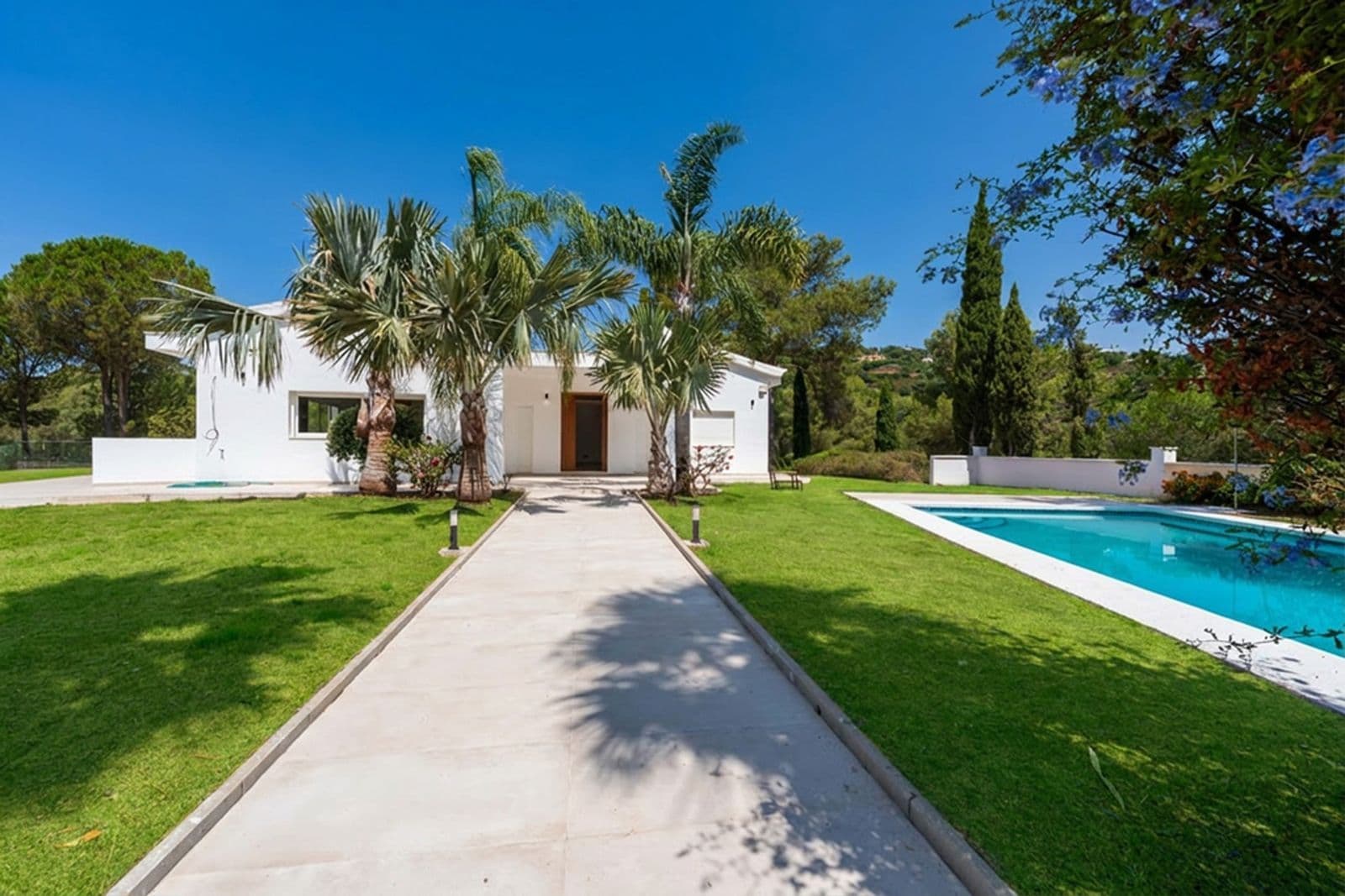 Detached Villa in El Madroñal, Benahavís