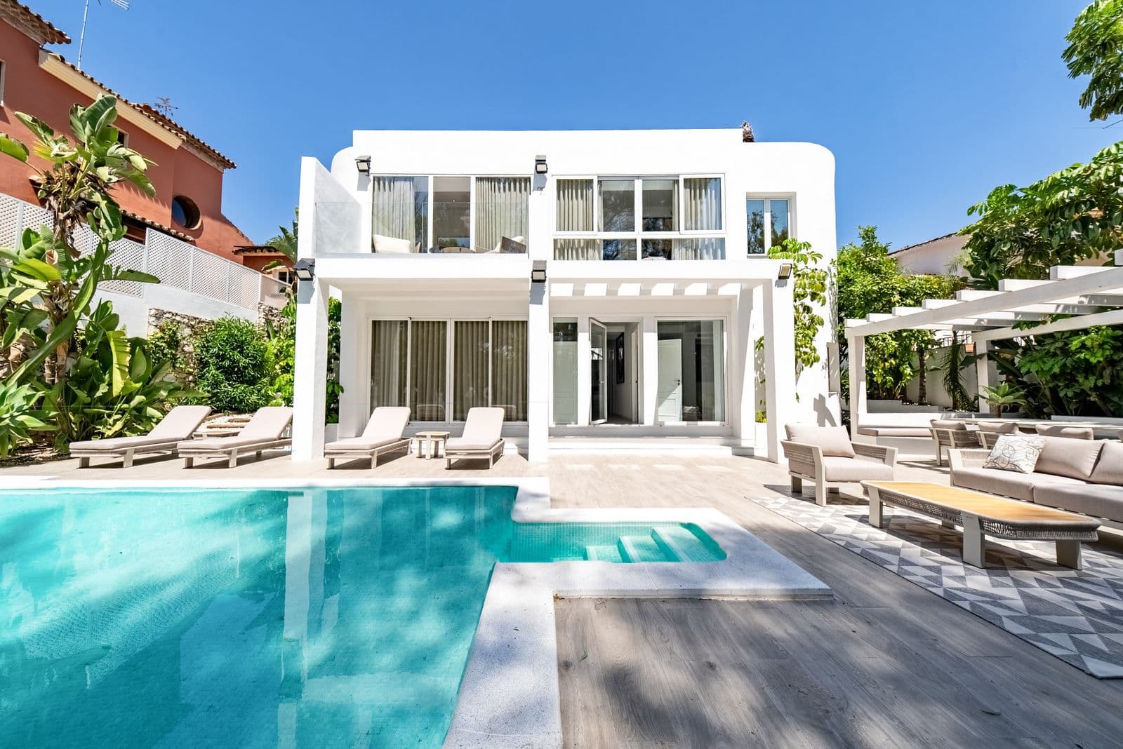 Detached Villa in Nueva Andalucía, Nueva Andalucía