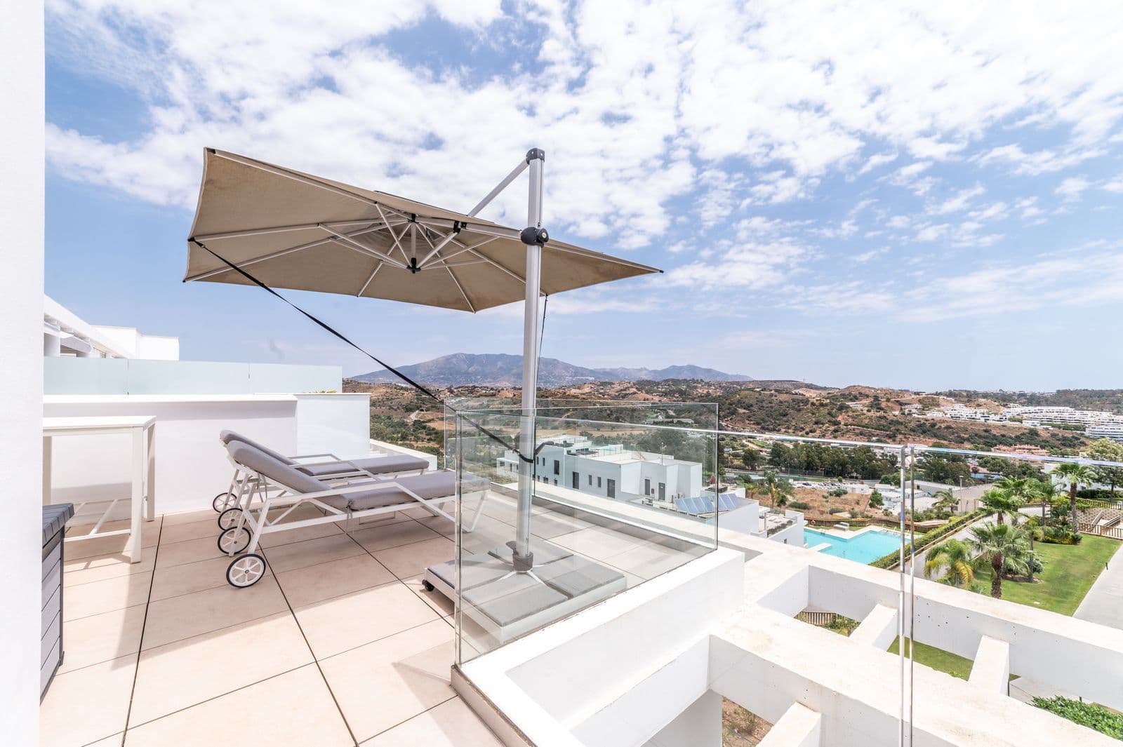 Middle Floor Apartment in La Cala de Mijas, Mijas