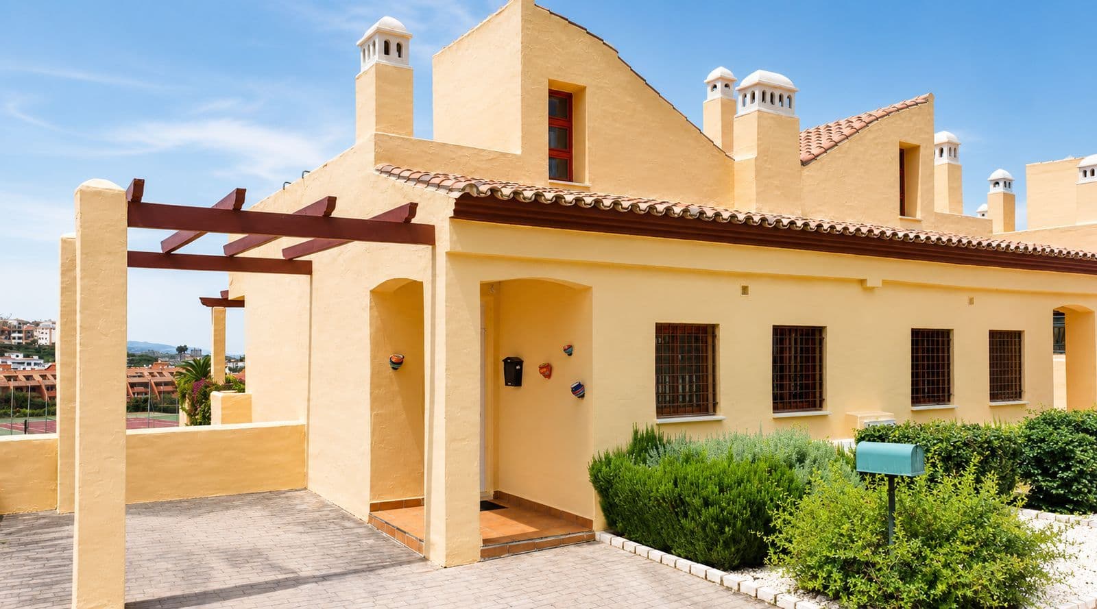 Semi-Detached House in La Duquesa, Manilva
