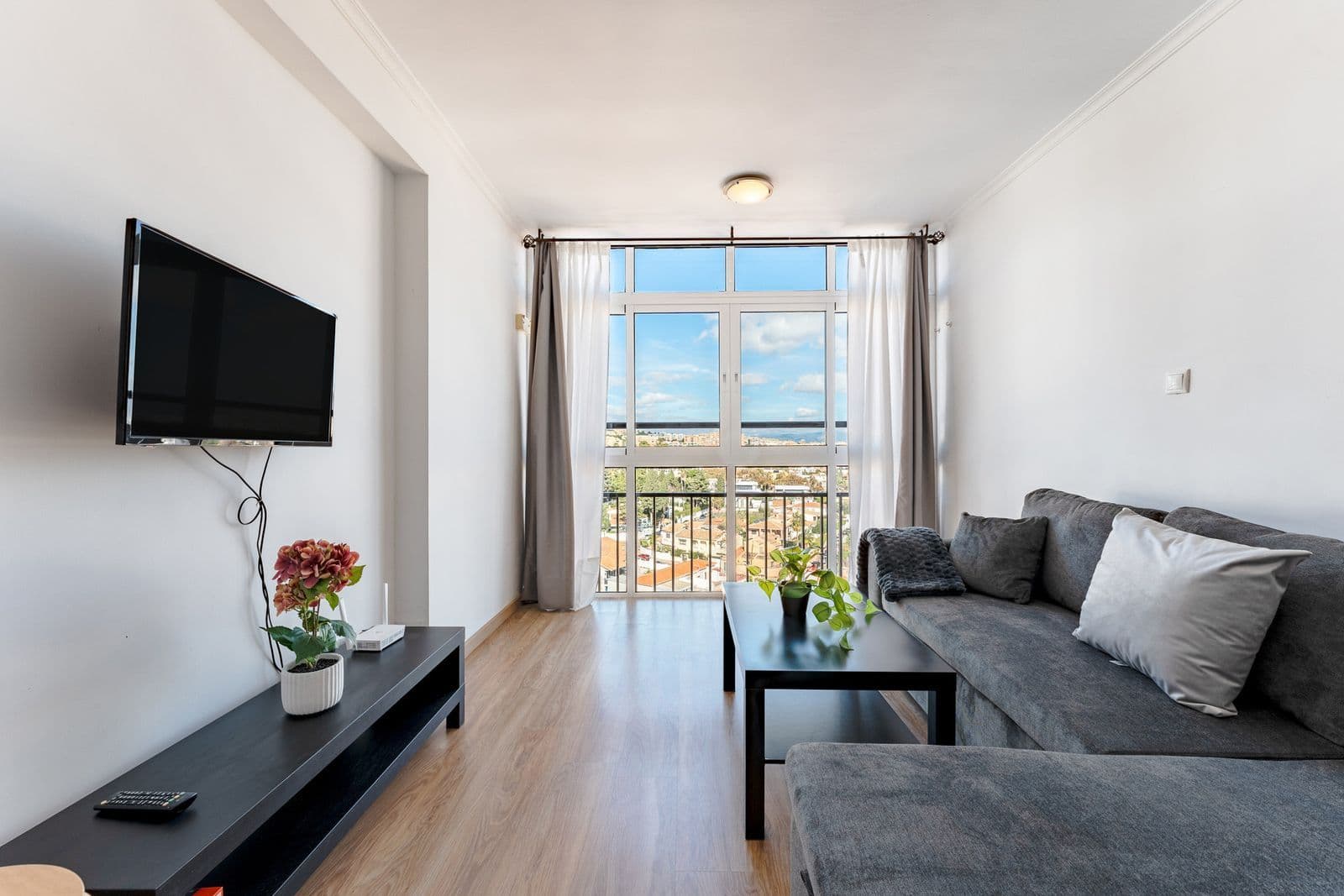 Middle Floor Apartment in Benalmadena, Benalmádena