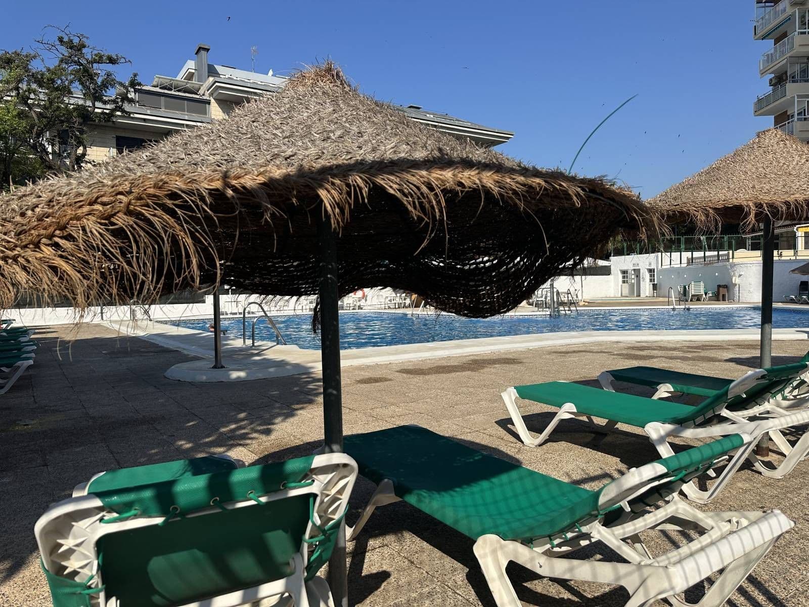 Middle Floor Apartment in Benalmadena Costa, Benalmádena