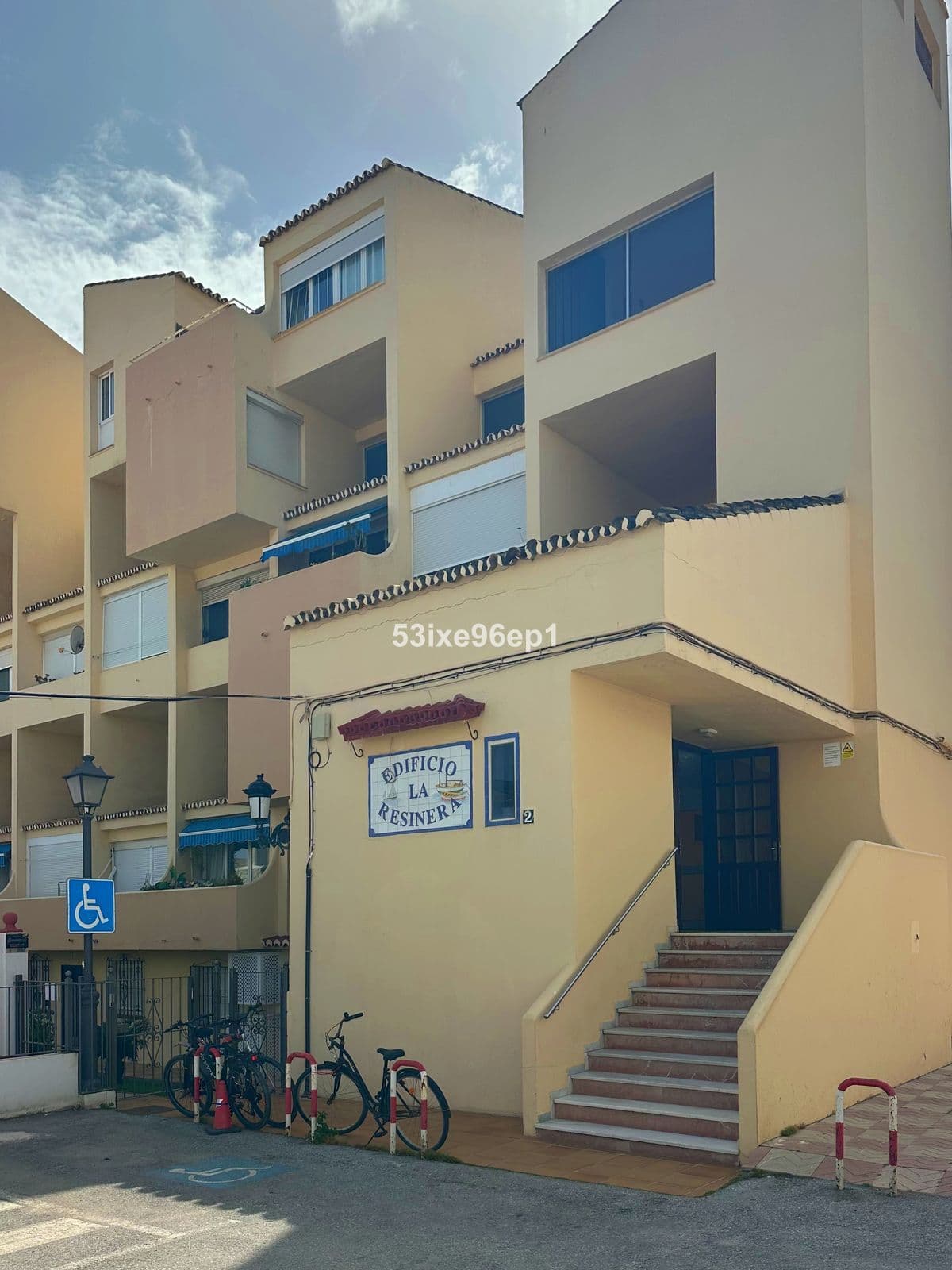 Ground Floor Apartment in New Golden Mile, Estepona