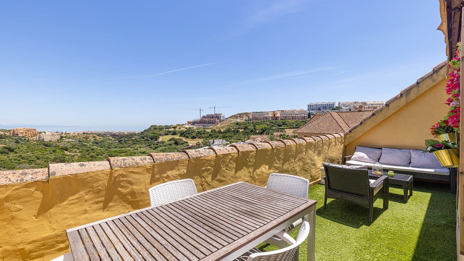 Penthouse in La Duquesa, Manilva