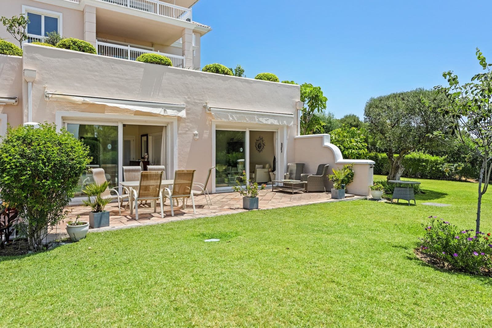 Ground Floor Apartment in Los Flamingos, Estepona