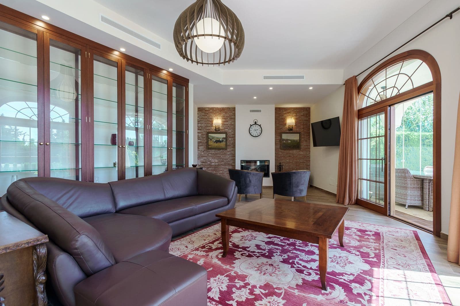Detached Villa in El Rosario, Marbella East