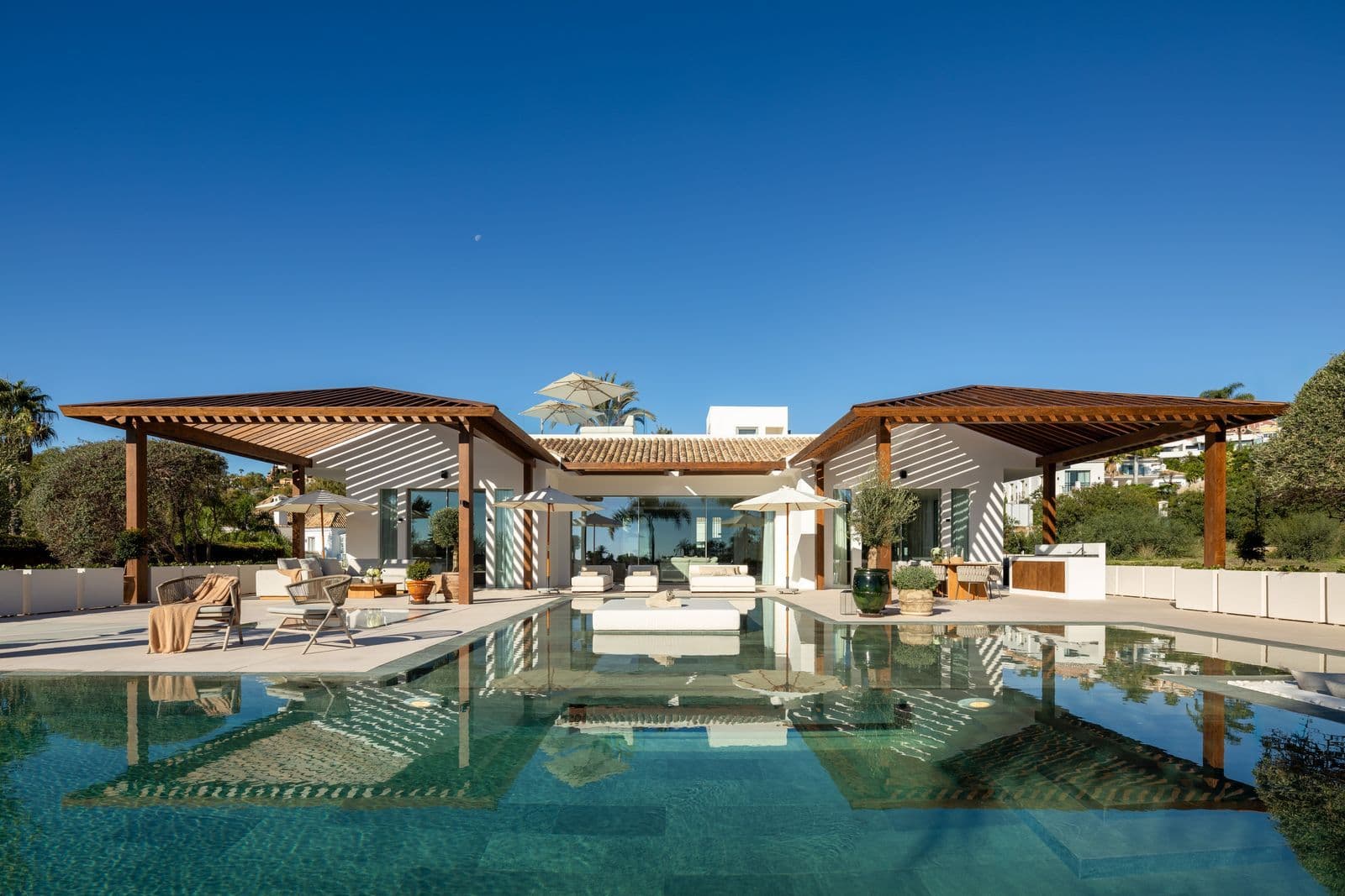 Detached Villa in Nueva Andalucía, Nueva Andalucía