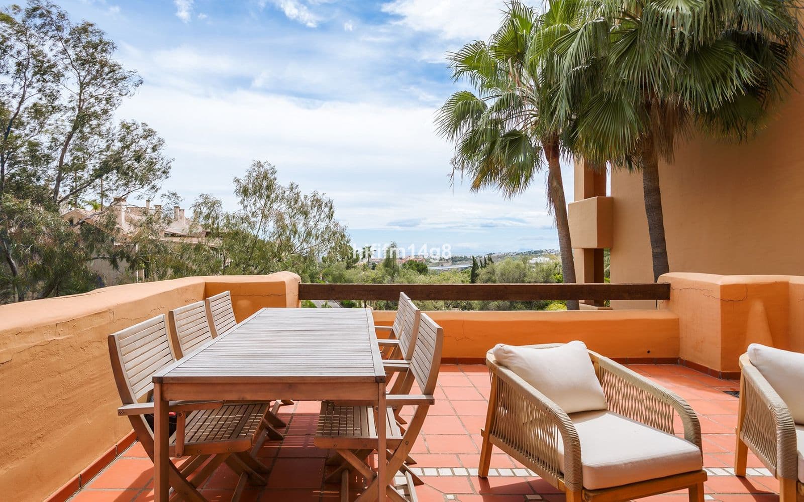Middle Floor Apartment in Benahavís, Benahavís