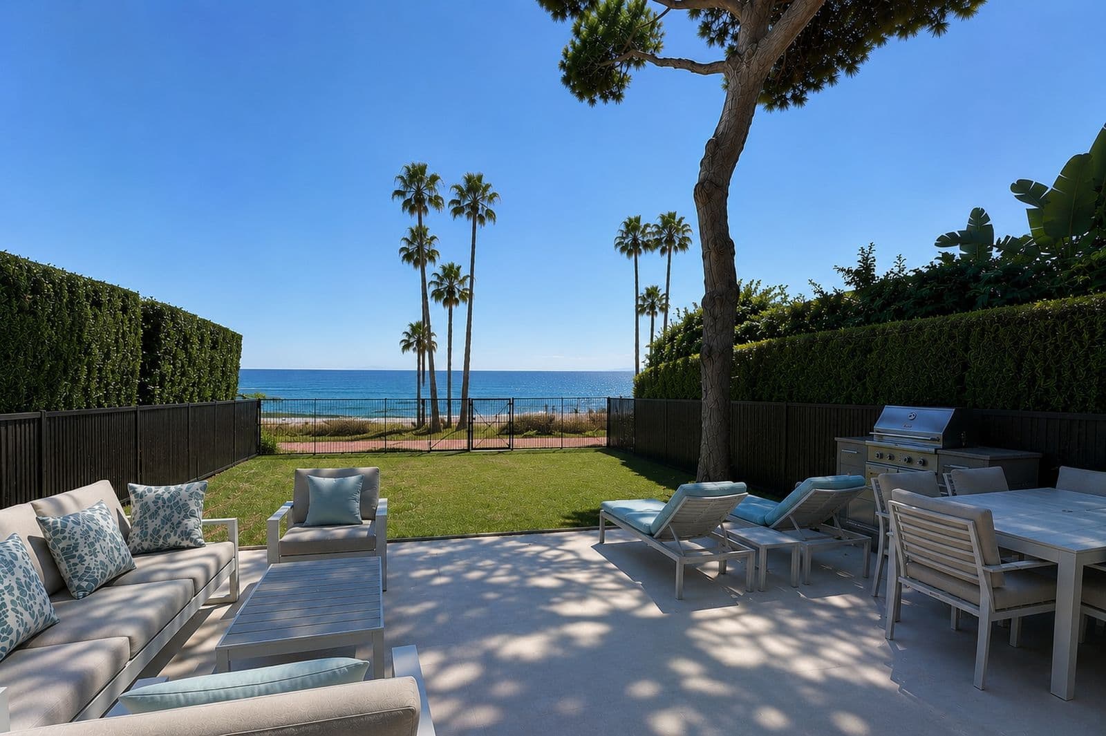 Semi-Detached House in New Golden Mile, Estepona