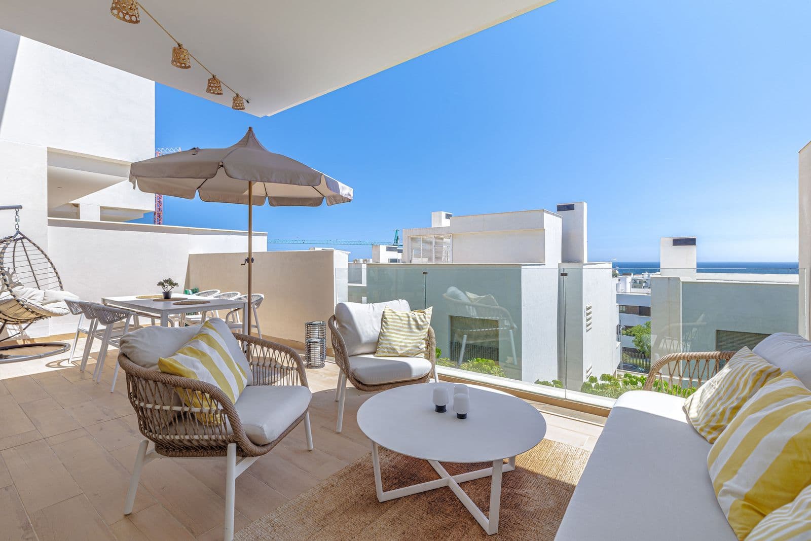 Middle Floor Apartment in Estepona, Estepona