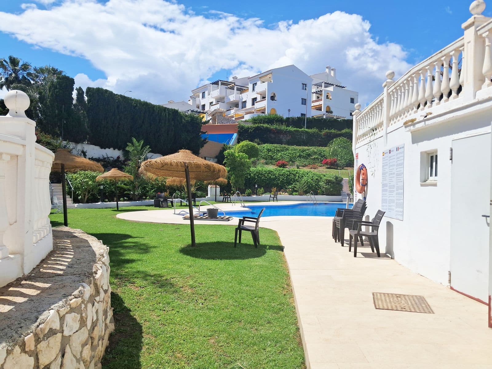 Middle Floor Apartment in Benalmadena Costa, Benalmádena