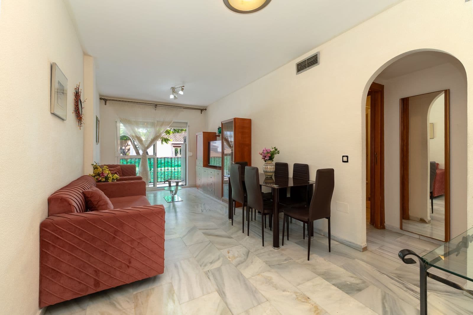Middle Floor Apartment in Fuengirola, Fuengirola