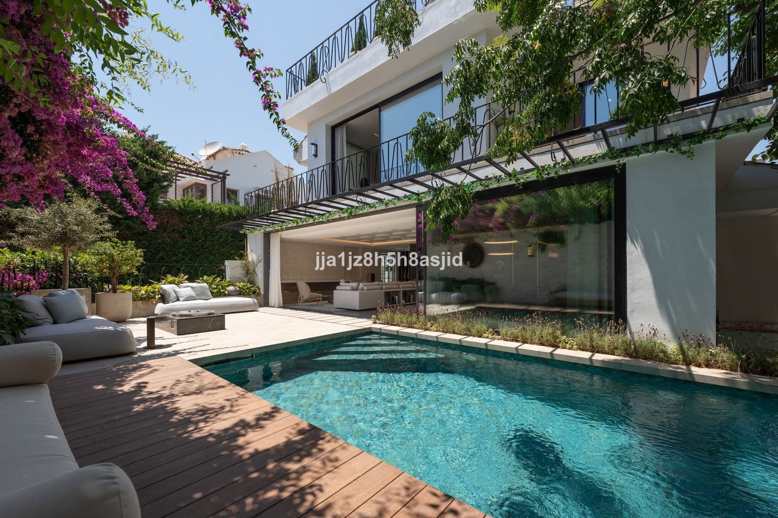 Detached Villa in The Golden Mile, Marbella
