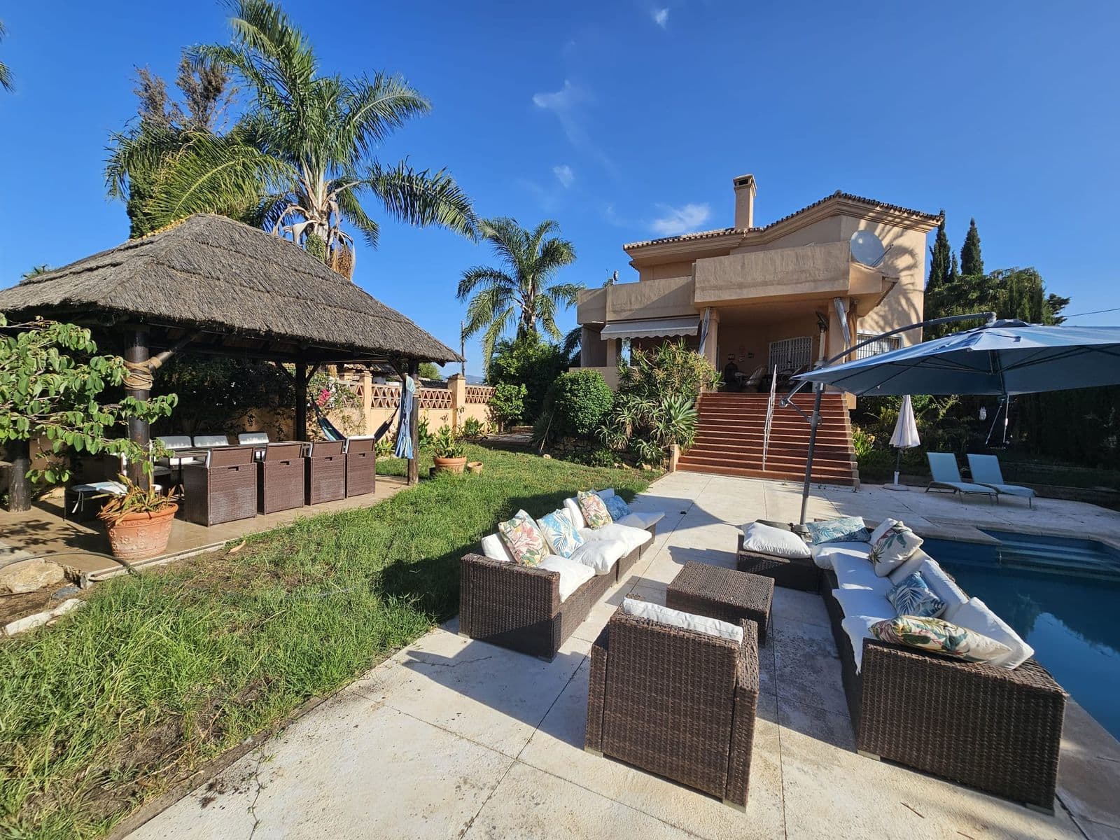Detached Villa in Nueva Andalucía, Nueva Andalucía