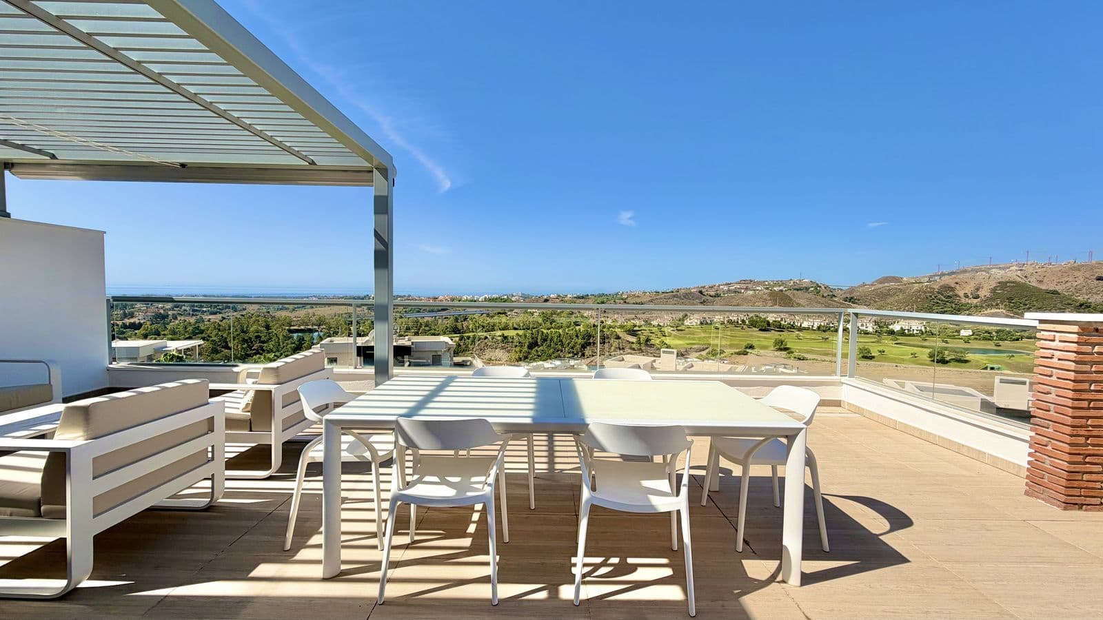 Penthouse in Los Arqueros, Benahavís