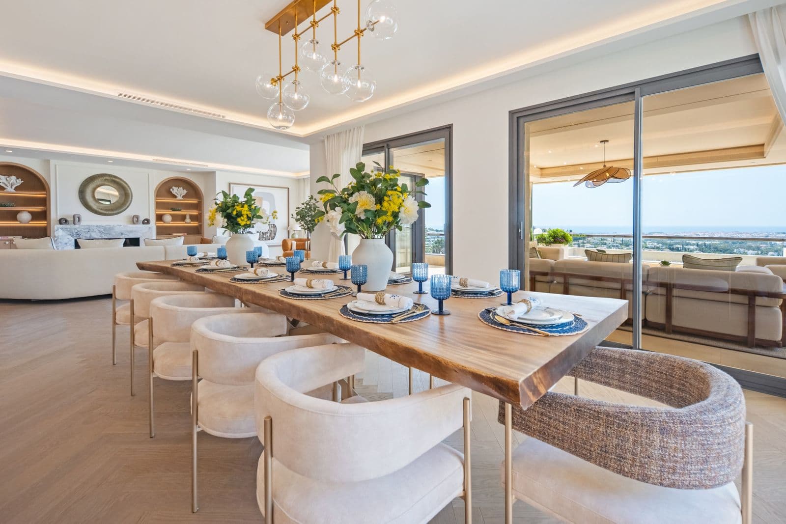 Penthouse in Nueva Andalucía, Nueva Andalucía