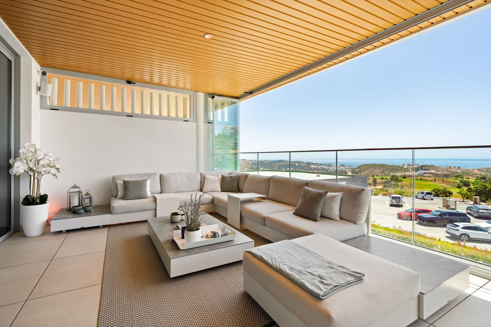 Middle Floor Apartment in Calanova Golf, Mijas
