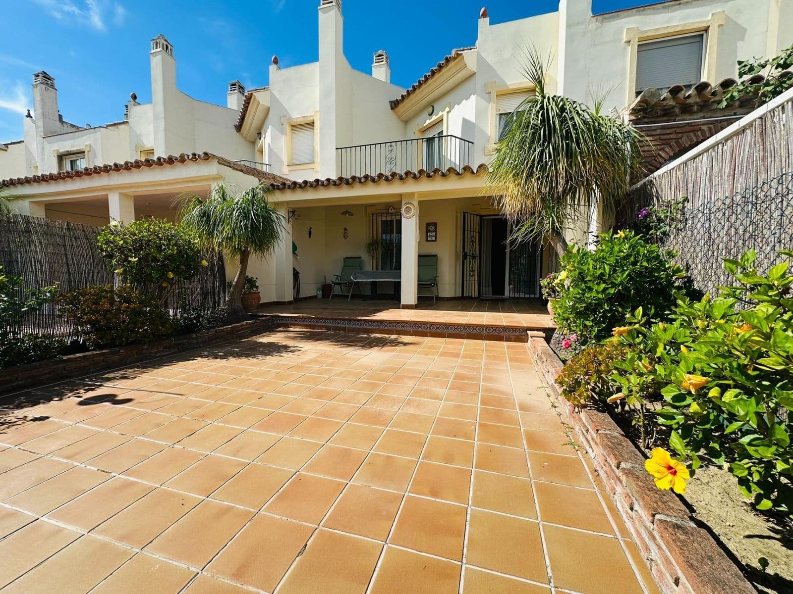 Townhouse in Sierrezuela, Mijas