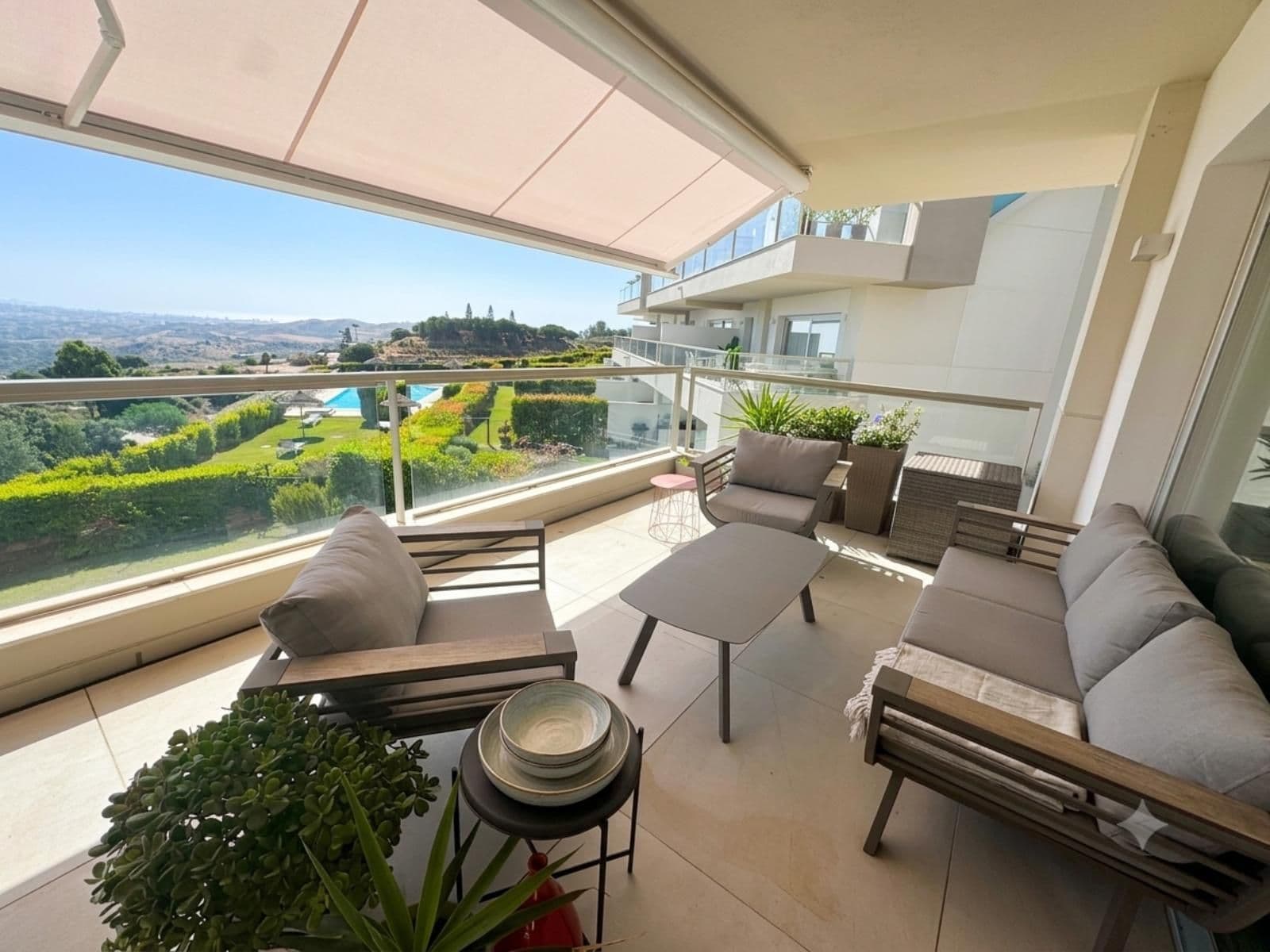 Middle Floor Apartment in La Cala Golf, Mijas