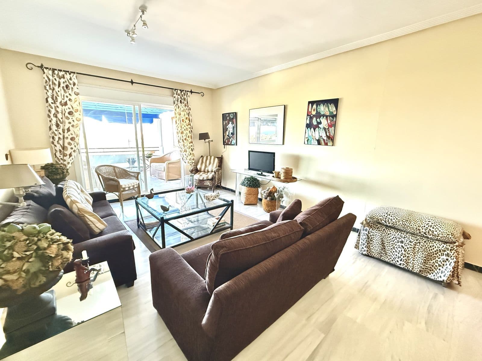 Middle Floor Apartment in Puerto Banús, Marbella