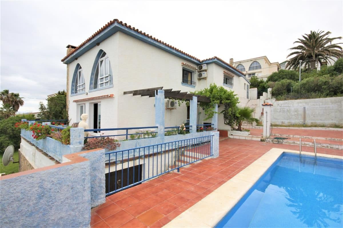Detached Villa in Estepona, Estepona