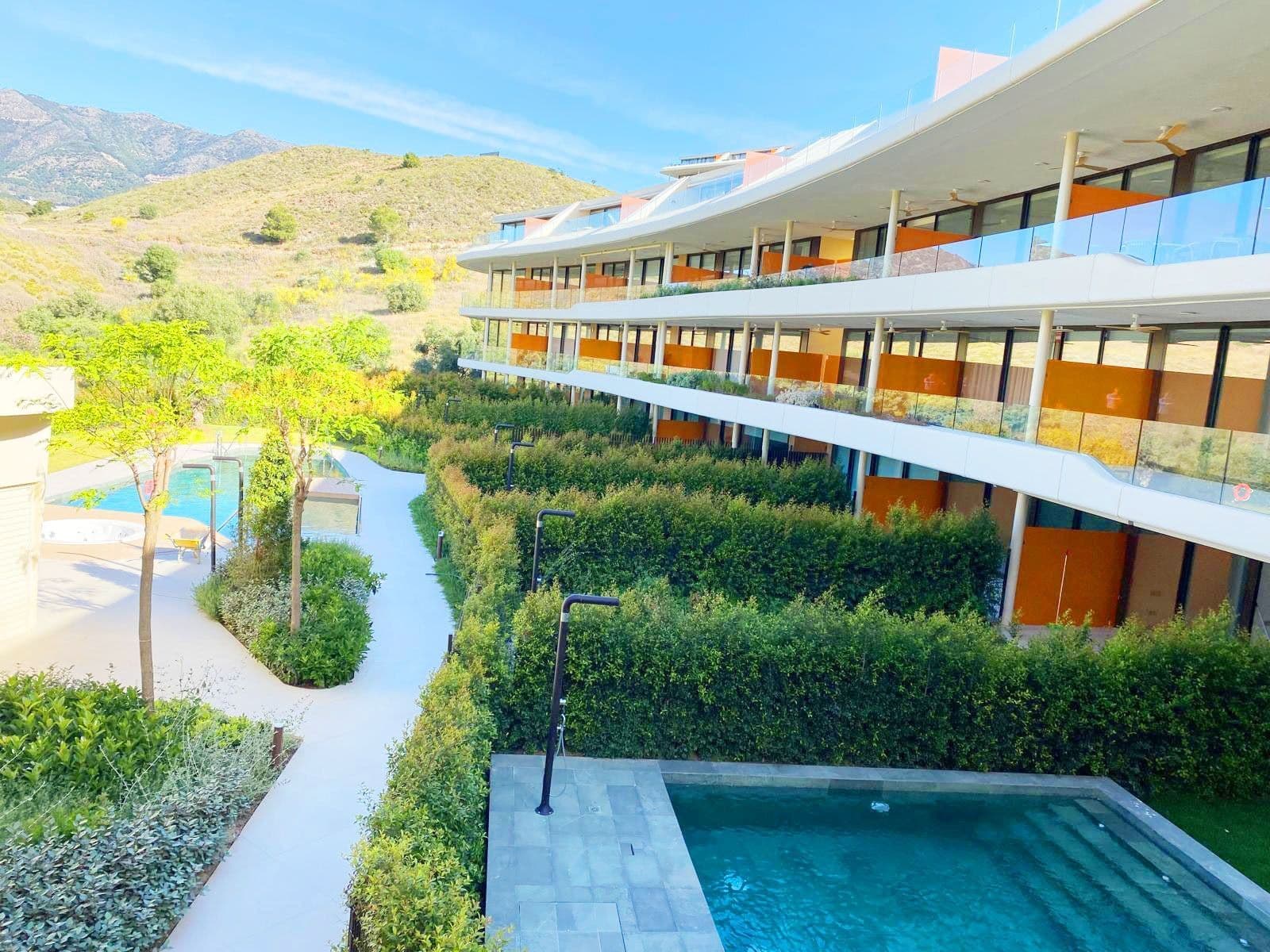 Middle Floor Apartment in Higueron, Fuengirola