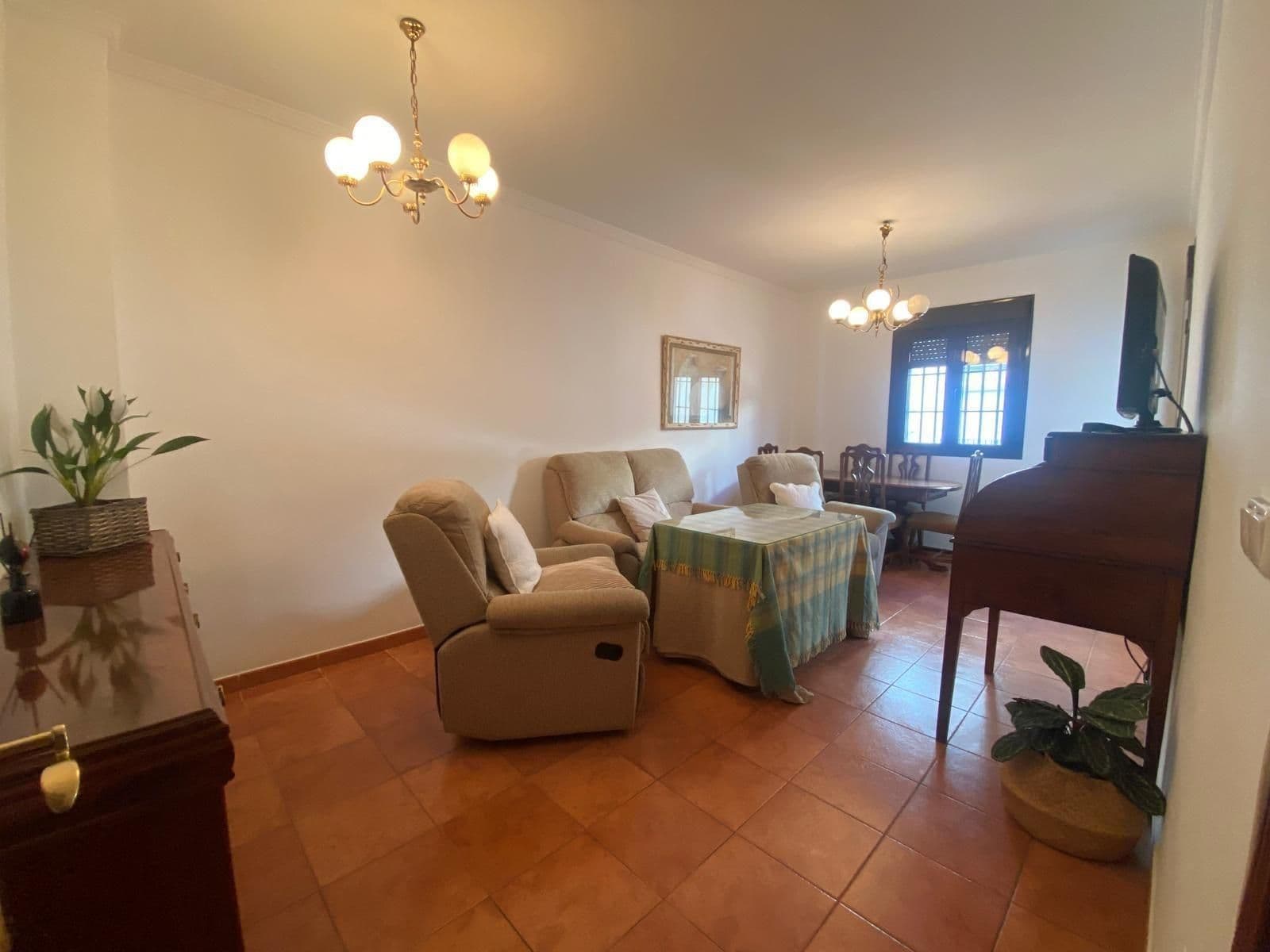 Middle Floor Apartment