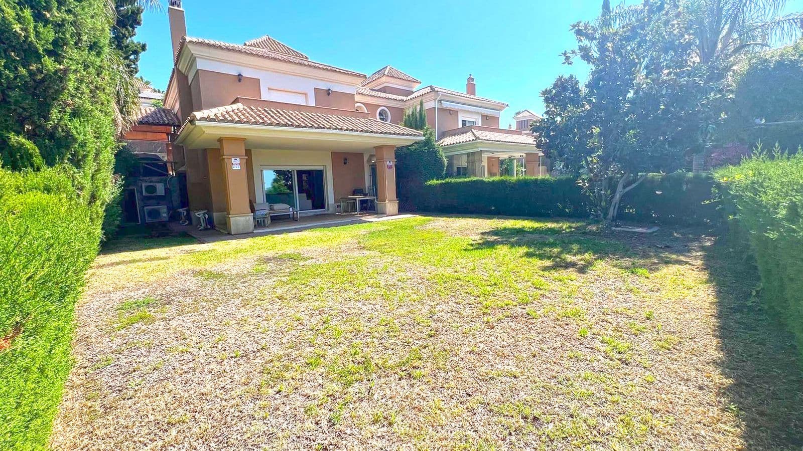 Semi-Detached House in Marbella, Marbella