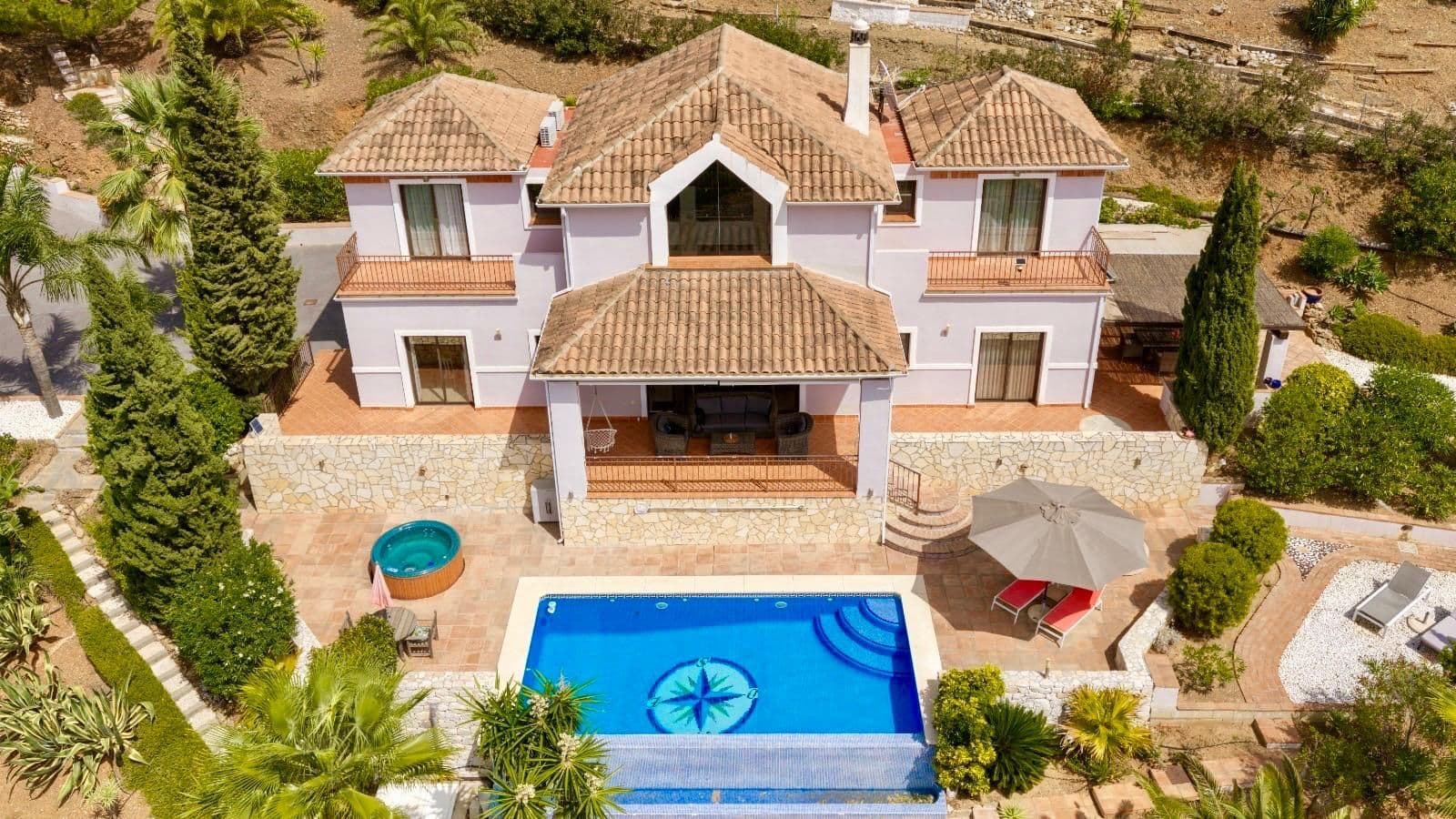 Detached Villa in Valtocado, Mijas