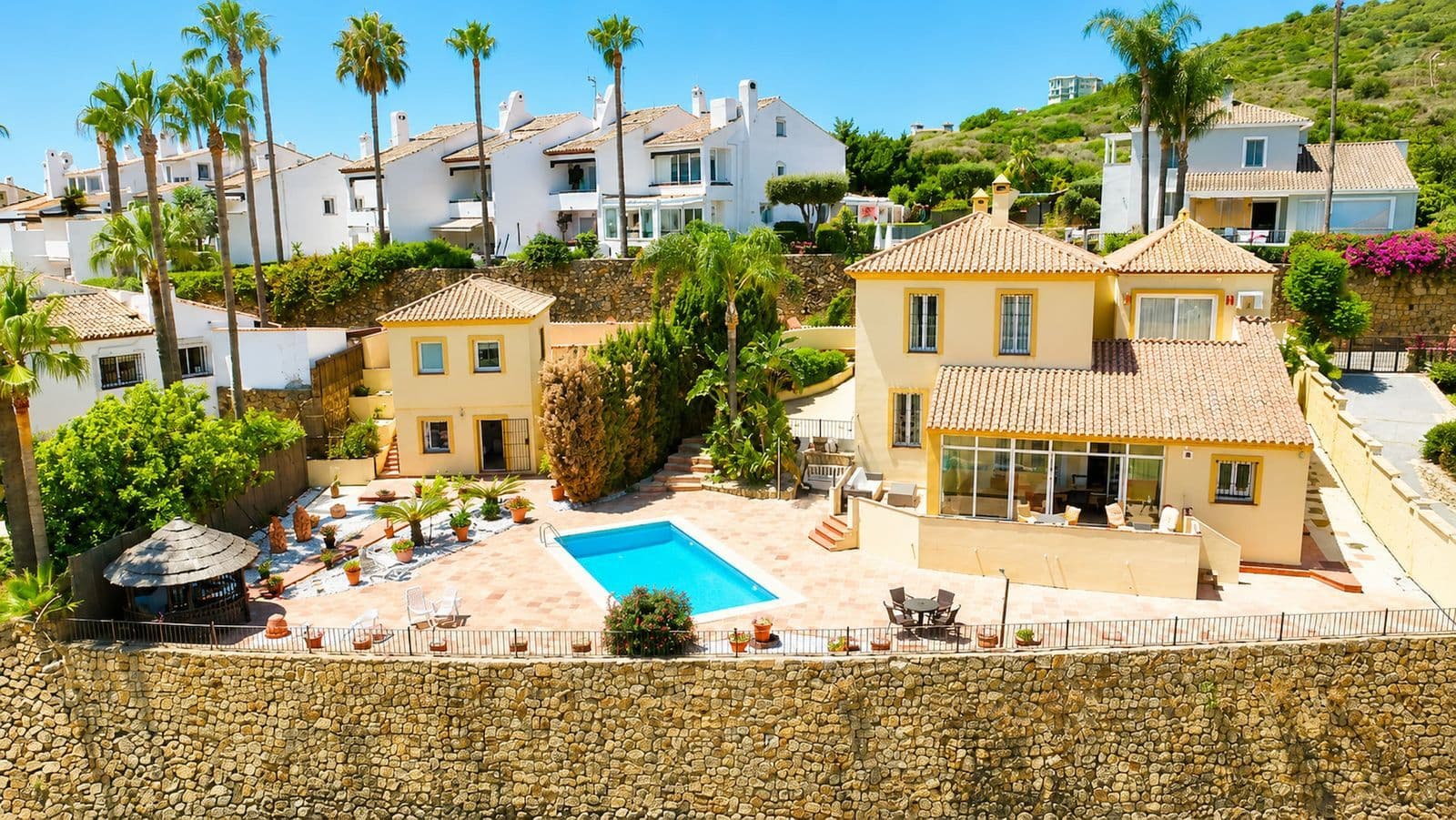 Detached Villa in La Duquesa, Manilva