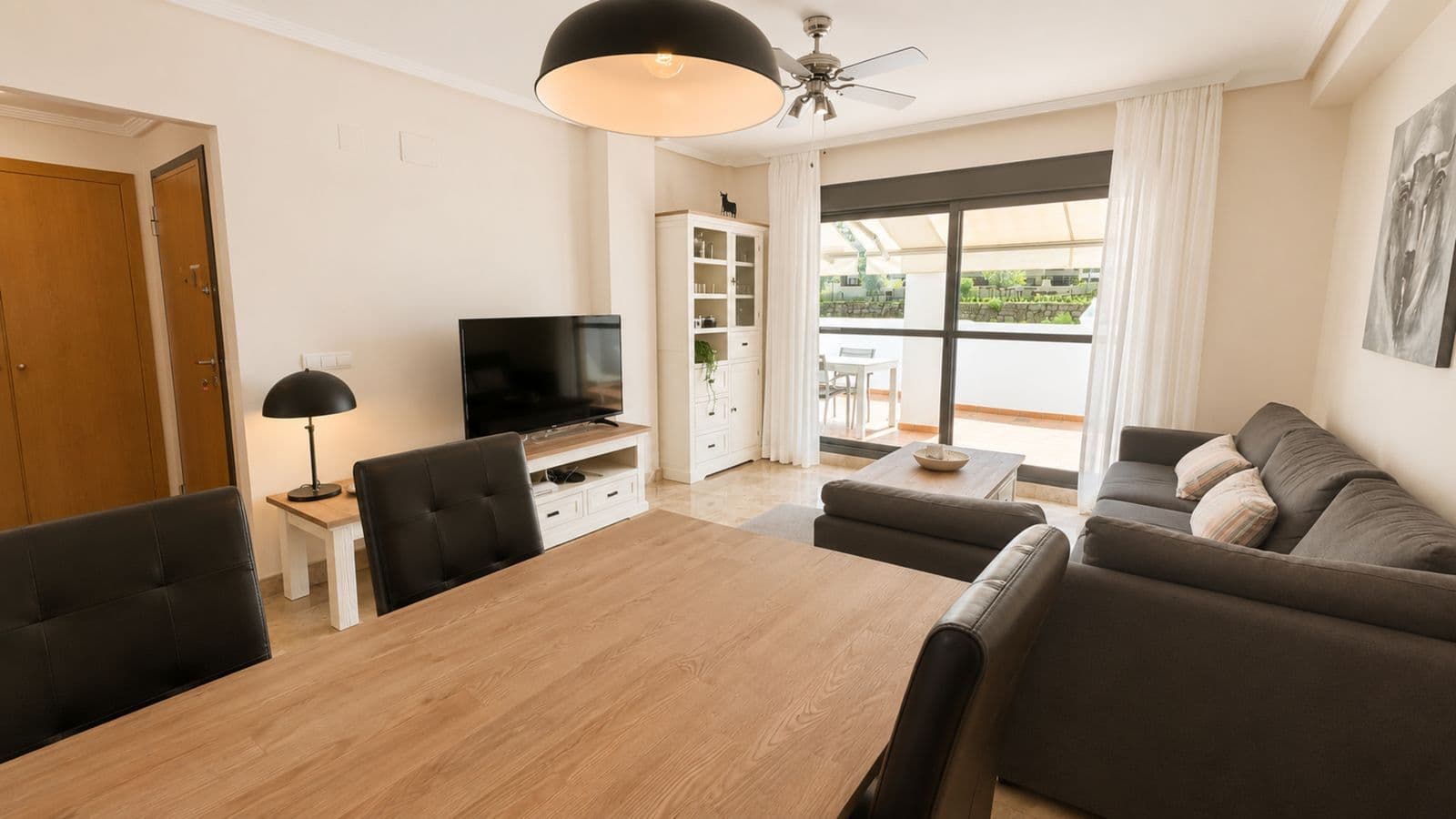 Middle Floor Apartment in Estepona, Estepona