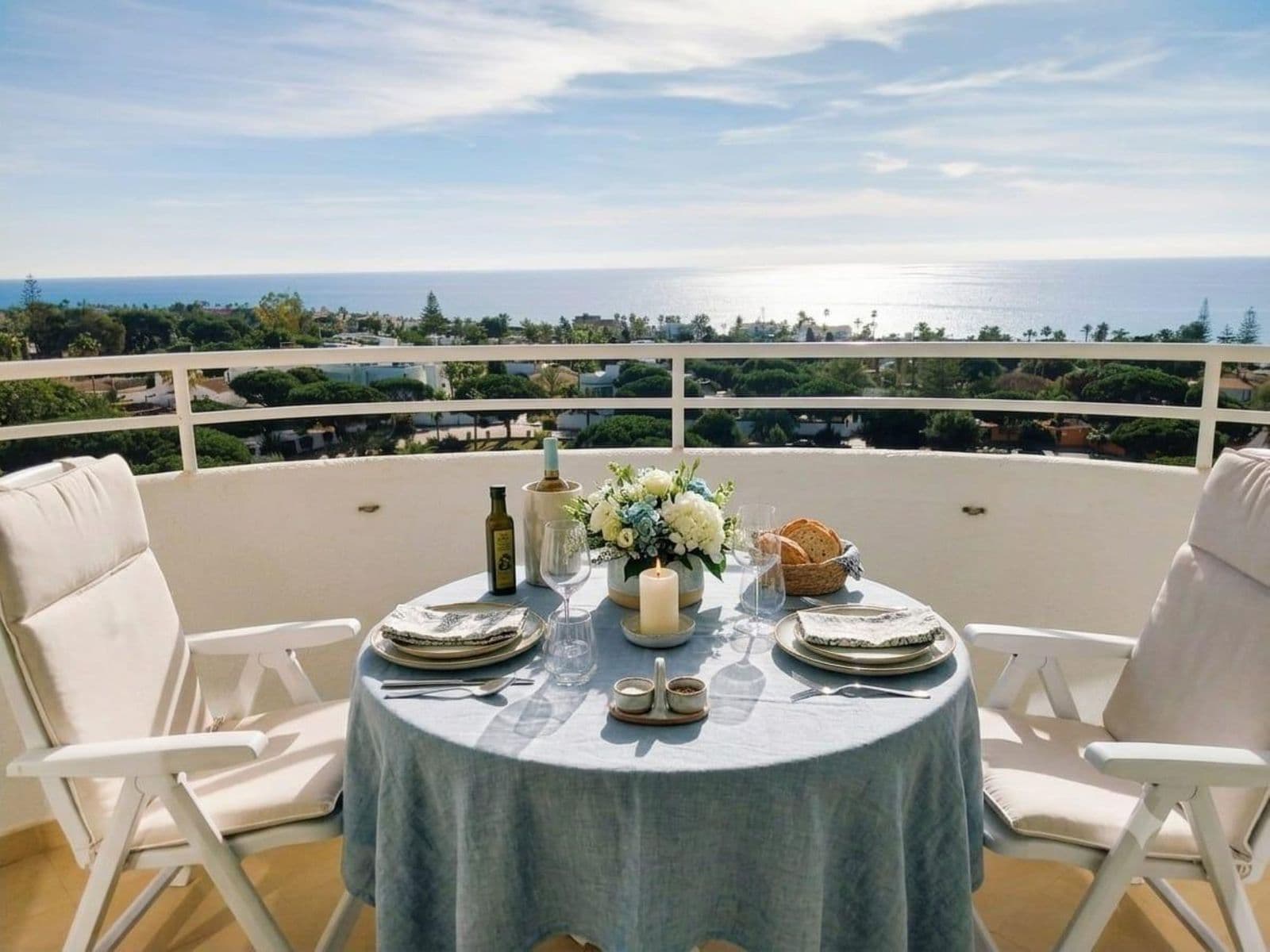 Top Floor Studio in Marbesa, Marbella East