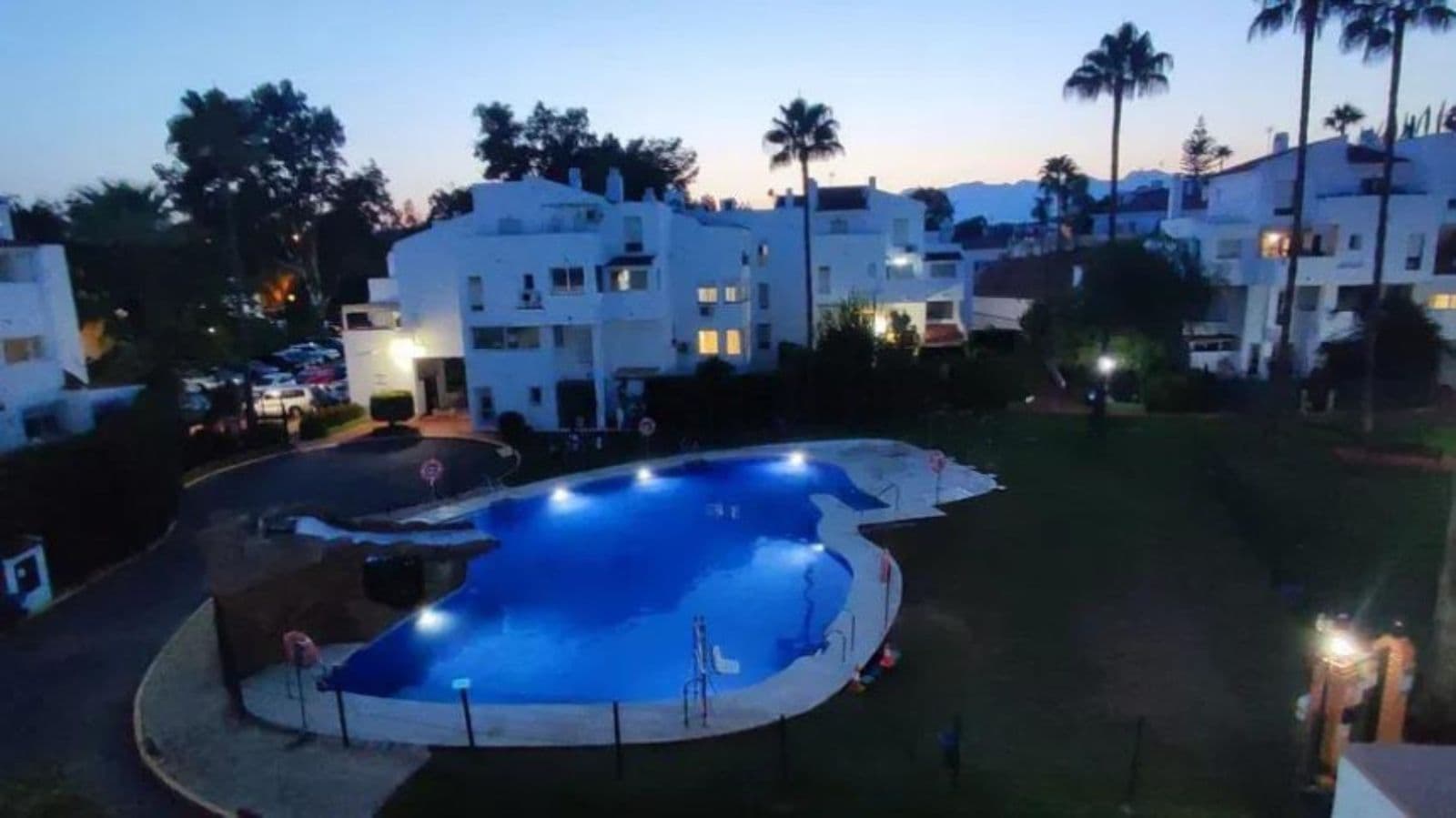 Middle Floor Apartment in Elviria, Marbella East