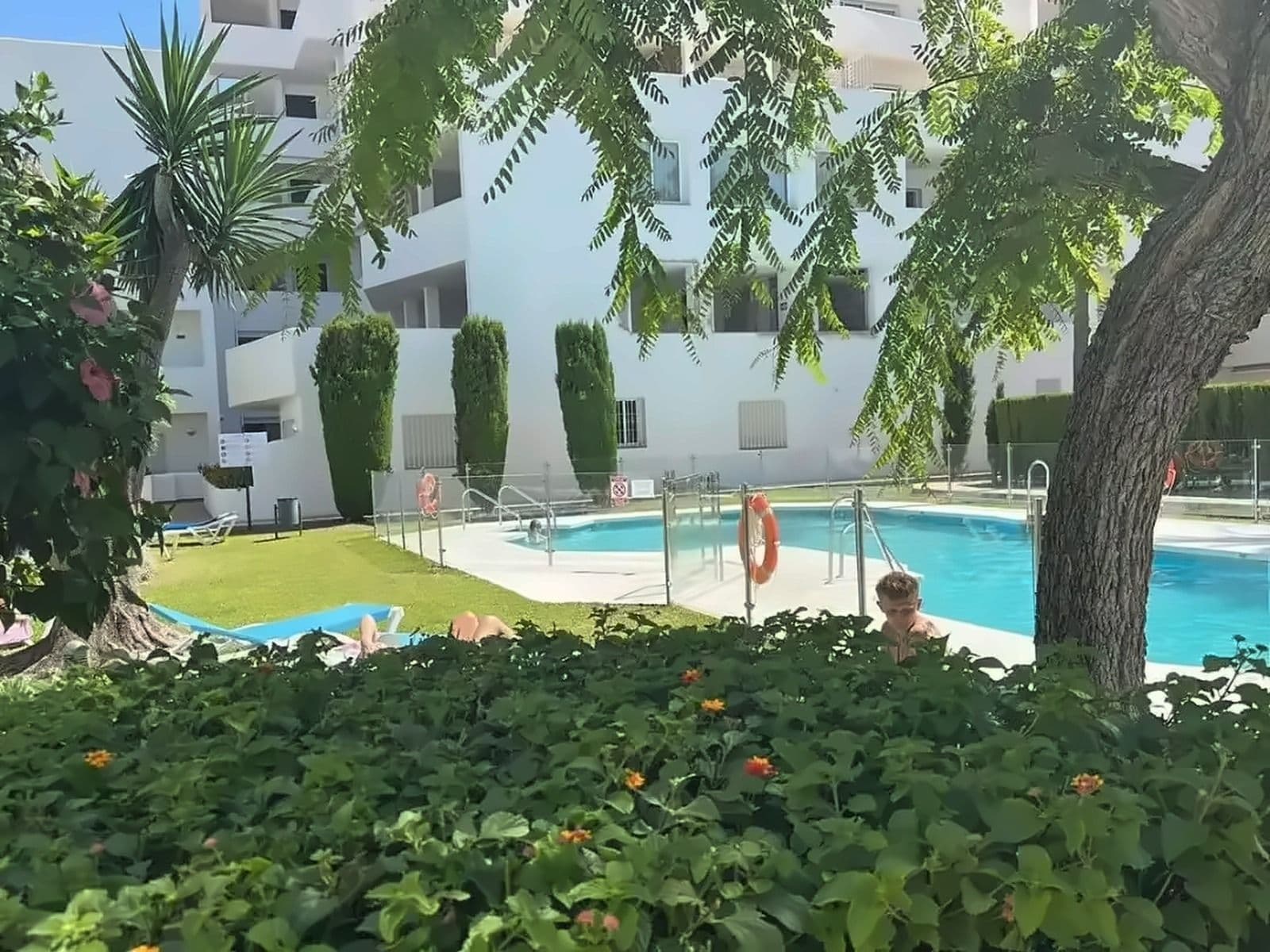 Middle Floor Apartment in Nueva Andalucía, Nueva Andalucía
