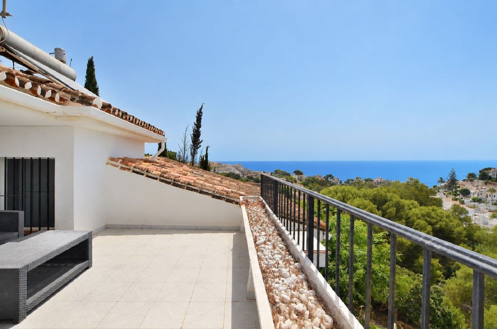 Detached Villa in Benalmadena Costa, Benalmádena