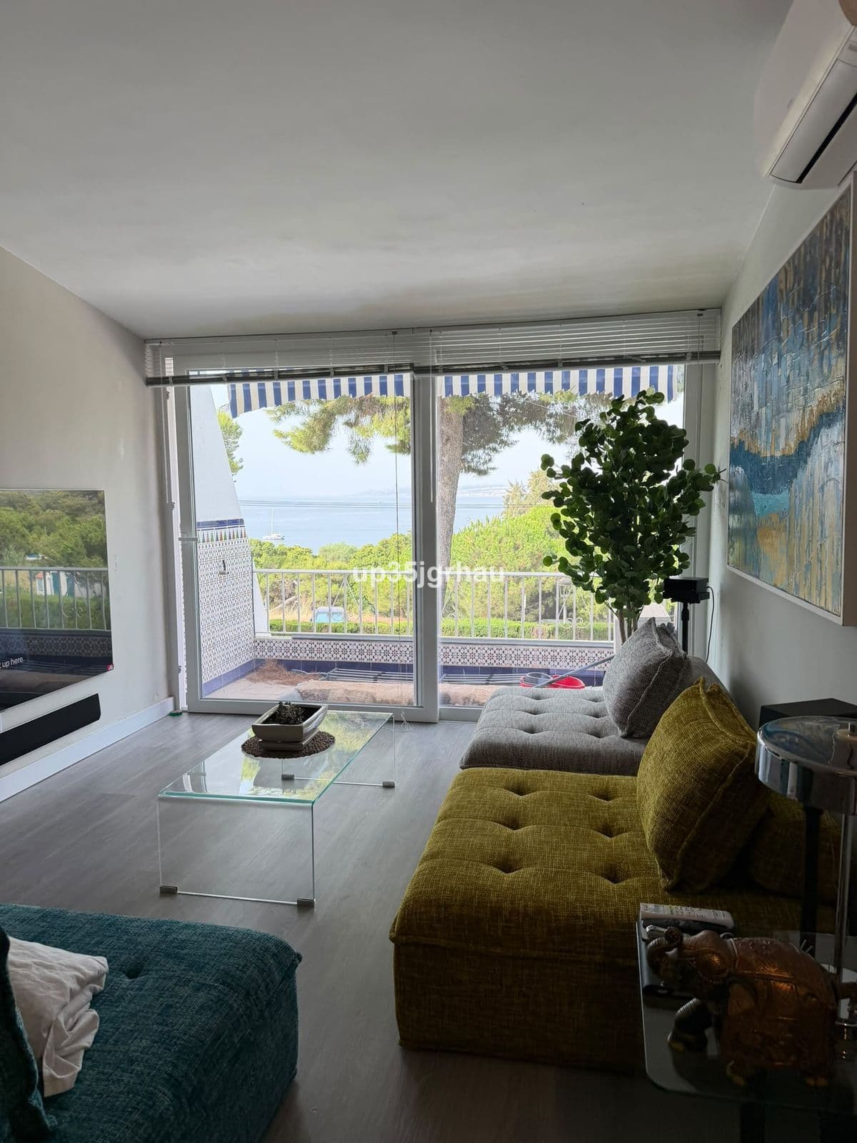 Middle Floor Apartment in Estepona, Estepona