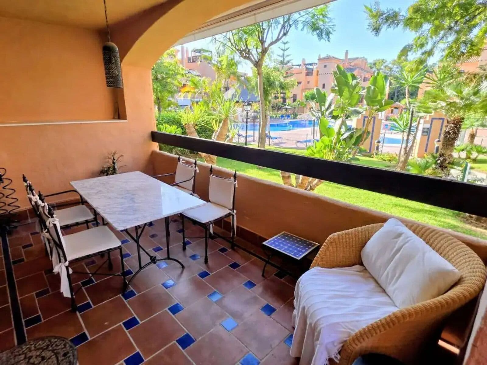 Middle Floor Apartment in Estepona, Estepona