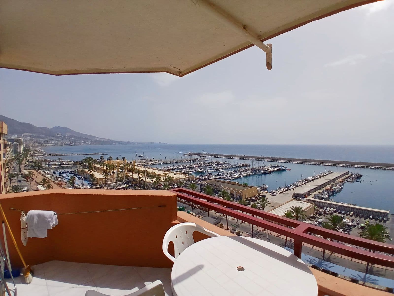 Middle Floor Apartment in Fuengirola, Fuengirola
