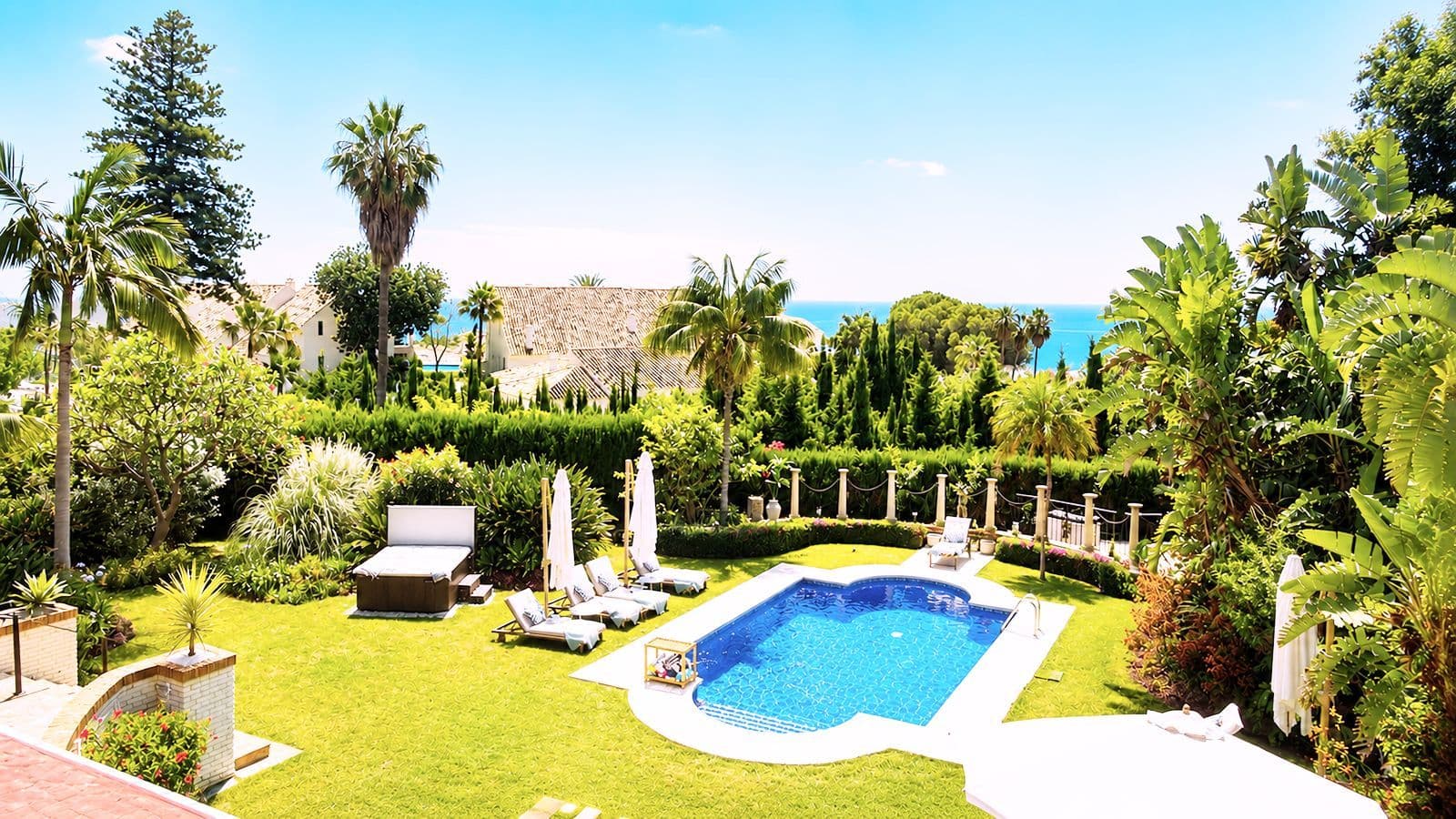 Detached Villa in Benalmadena, Benalmádena