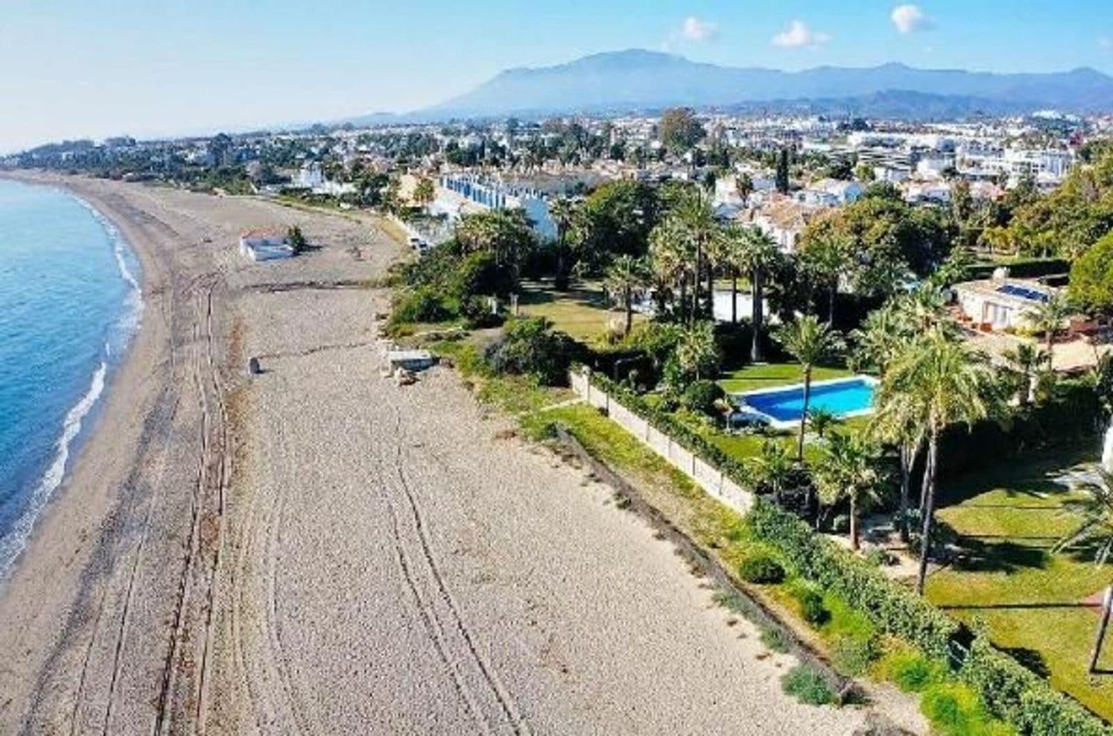 Detached Villa in Estepona, Estepona